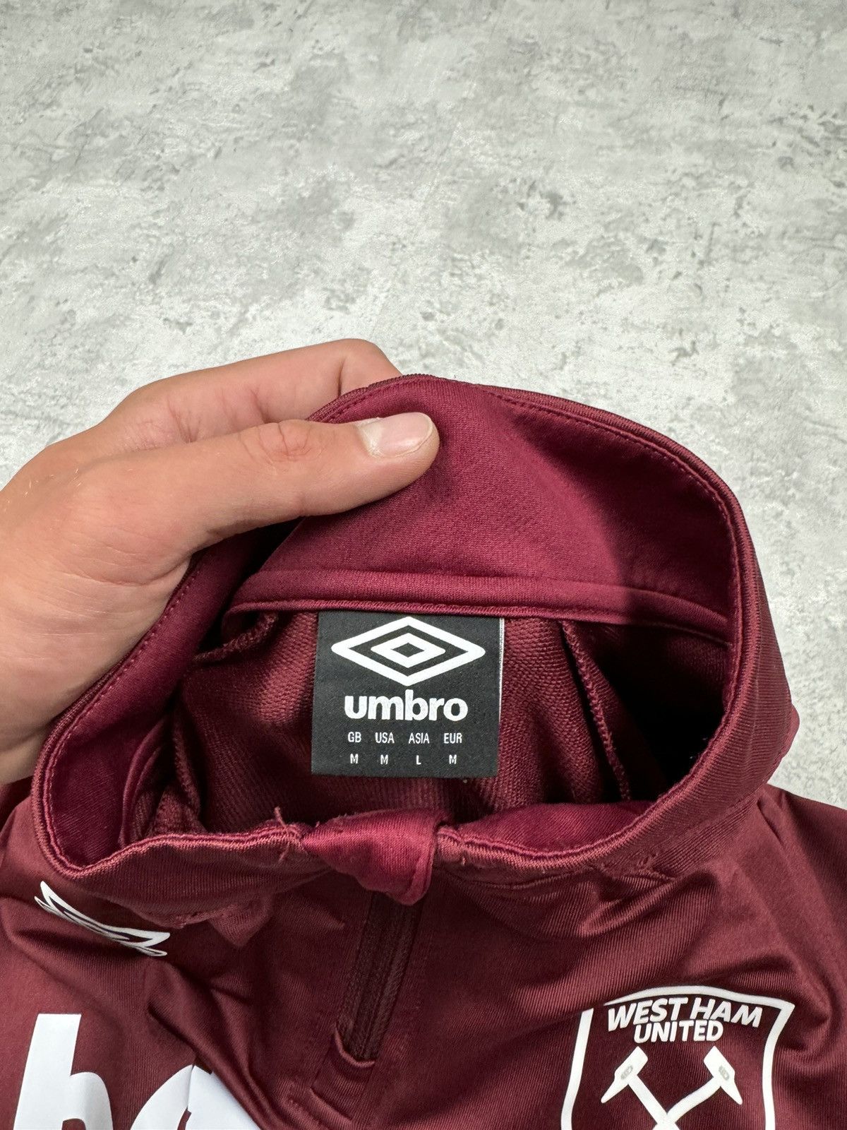 Umbro 2021-22 West Ham Umbro 1/4 Zip Training Top Size M Size US M / EU 48-50 / 2 - 10 Thumbnail