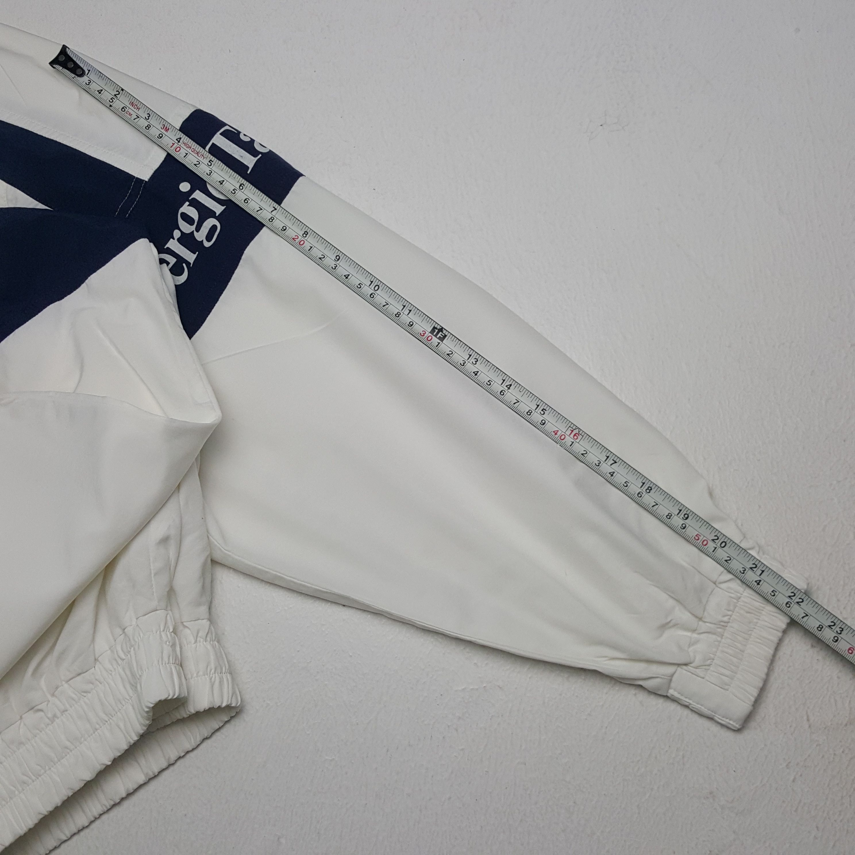 Sergio Tacchini × Vintage Vintage Sergio Tacchini Sports Style Windbreaker Jacket Size US L / EU 52-54 / 3 - 7 Thumbnail