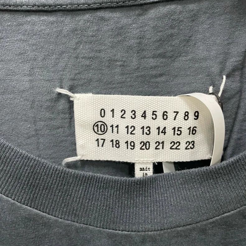 Maison Margiela Maison Margiela Printed short sleeves Size US M / EU 48-50 / 2 - 3 Thumbnail