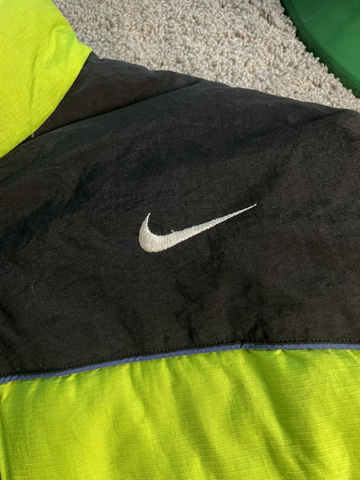 Nike ACG Vintage Nike ACG Green Neon Puffer Jacket Size US L / EU 52-54 / 3 - 6 Thumbnail