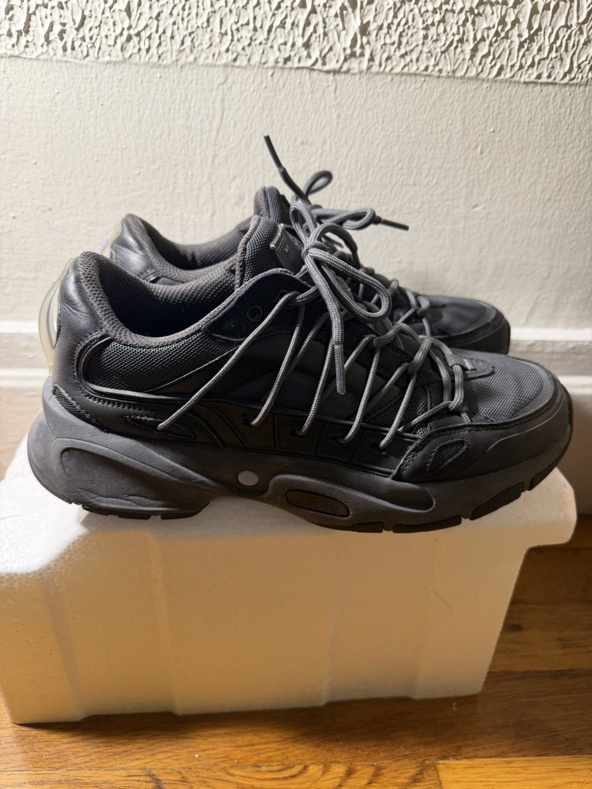 MCQ MCQ Aratana Sneakers Black EU 39 / US W 8.5 — Modular Sole Size US 6 / EU 39 - 4 Thumbnail