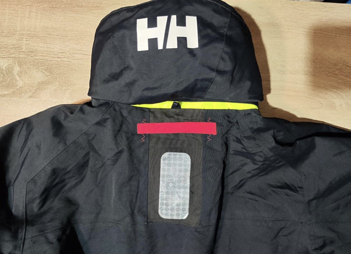 Helly Hansen Helly Hansen Sailing jacket waterproof size L Size US L / EU 52-54 / 3 - 13 Thumbnail