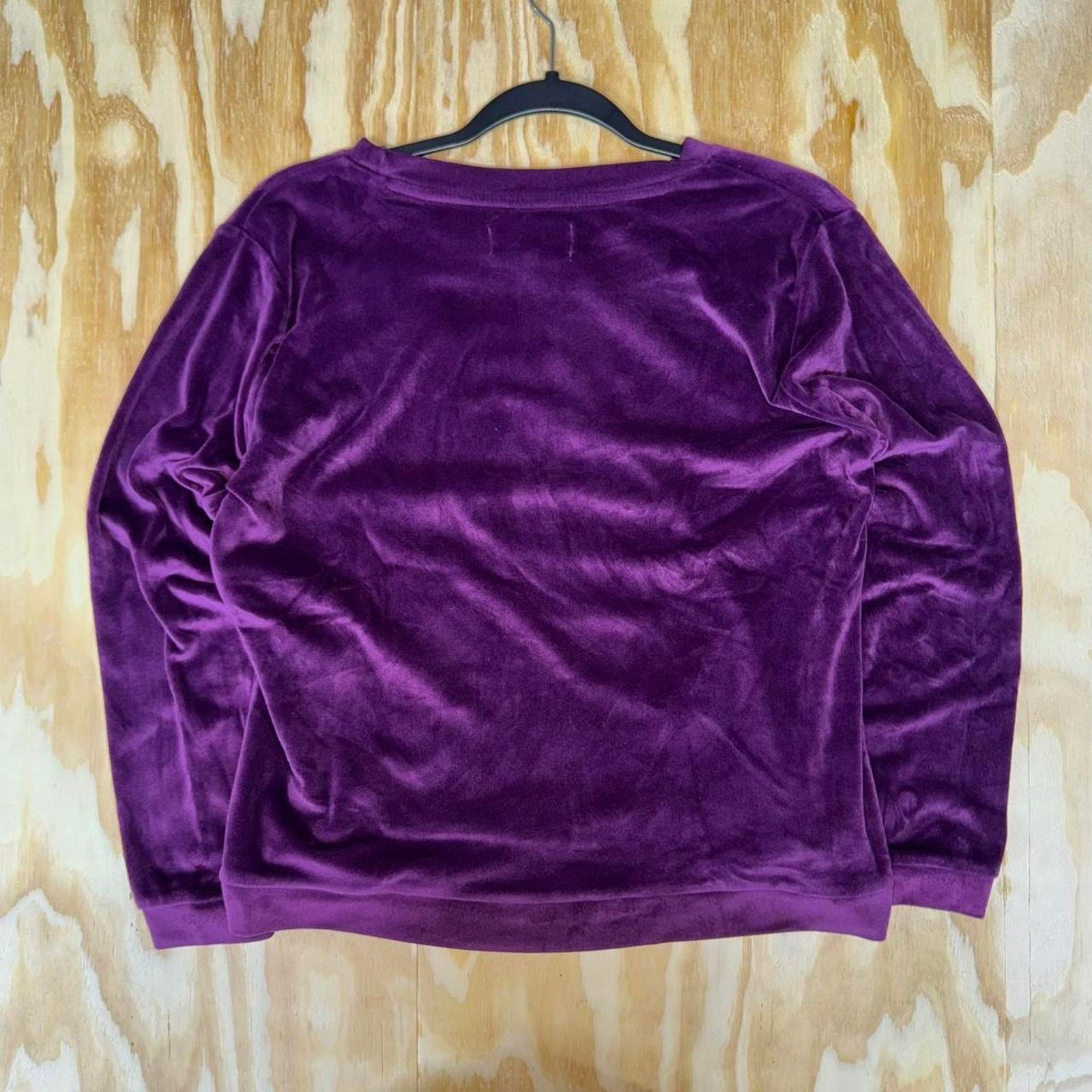 Juicy Couture Vintage y2k juicy rhinestone femme velour velvet sweater Size M / US 6-8 / IT 42-44 - 2 Thumbnail