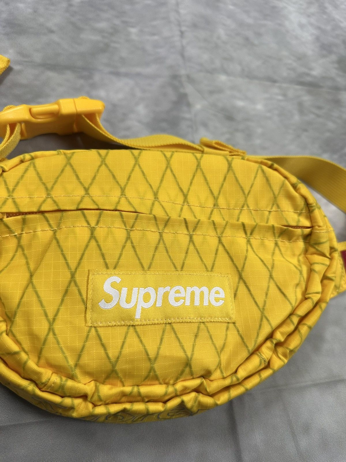 Supreme Supreme fw18 waist bag yellow Size ONE SIZE - 2 Thumbnail