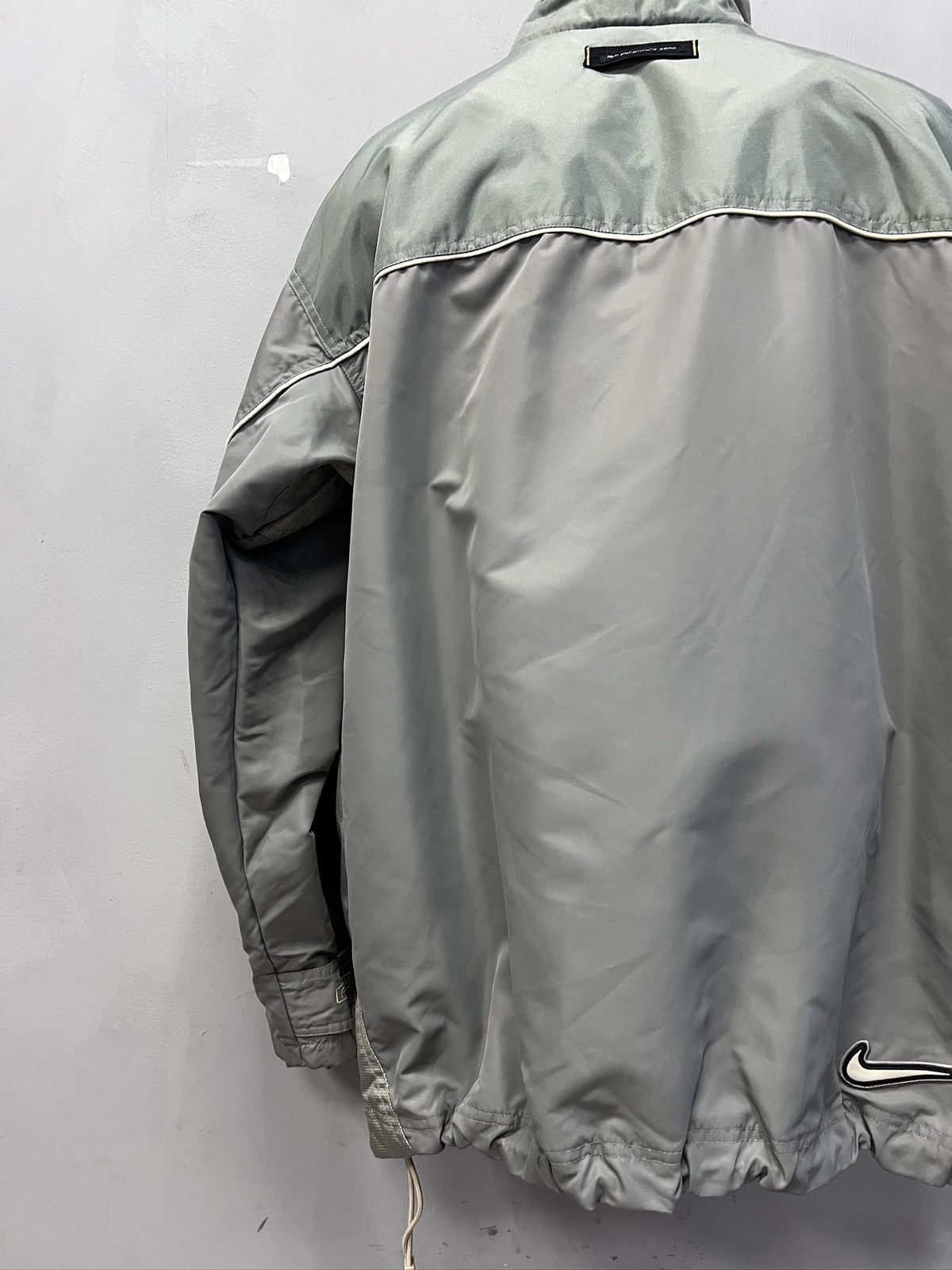 Nike Vintage Nike ACG Down Gore-Tex Jacket Nylon Grey Y2K Size US L / EU 52-54 / 3 - 11 Thumbnail