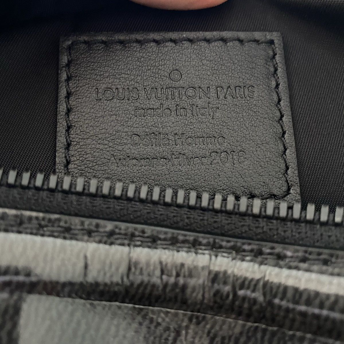 Louis Vuitton 1 of 1 Runway FW18 Black Glaze Camera Bag Size ONE SIZE - 15 Thumbnail