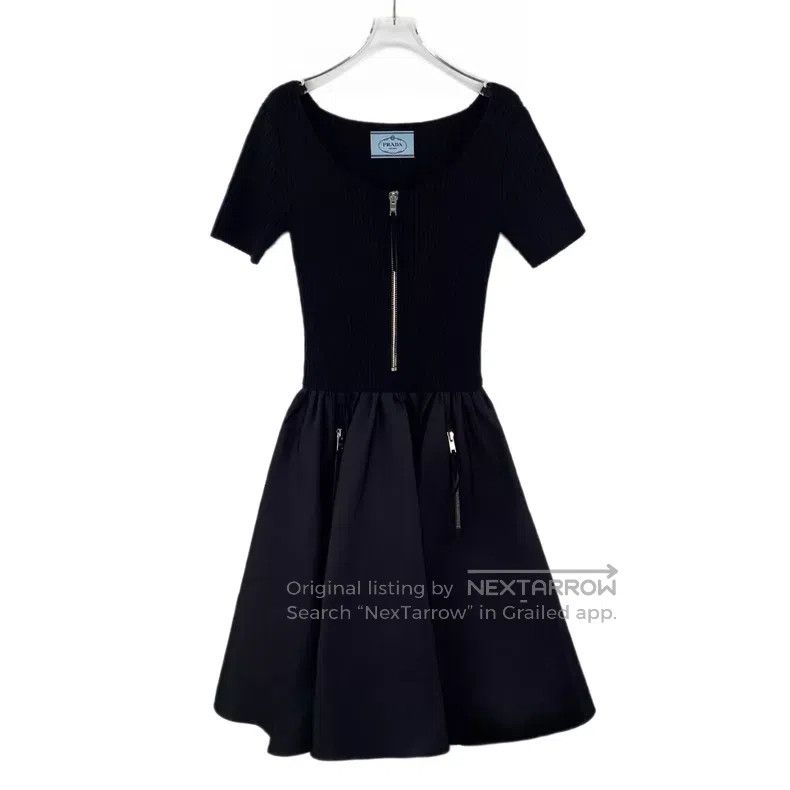 Prada Prada Black wool round-neck short-sleeved knitted stitchin Size XS / US 0-2 / IT 36-38 - 1 Thumbnail