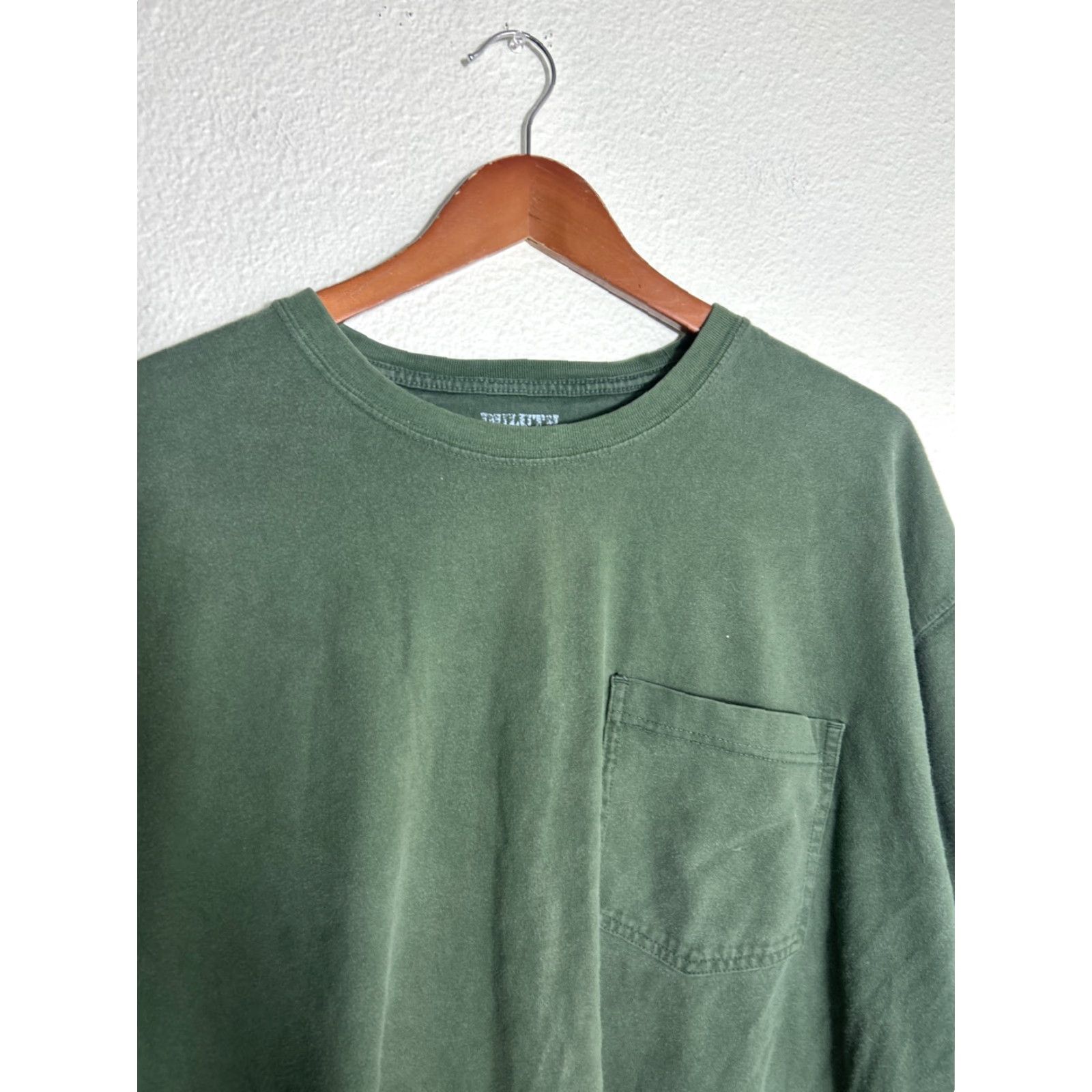 Vintage **Duluth Men's Green XL Long Sleeve T-Shirt with Pocket** User: Duluth Men's Green XL Long Sleeve T-Shirt with Pocket Size US XL / EU 56 / 4 - 3 Thumbnail