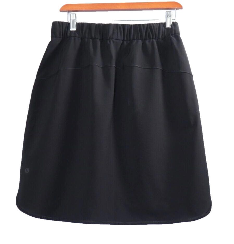 Designer Lululemon Women's US8 Black On the Fly Athletic Skirt Mini Size 30" / US 8 / IT 44 - 8 Thumbnail