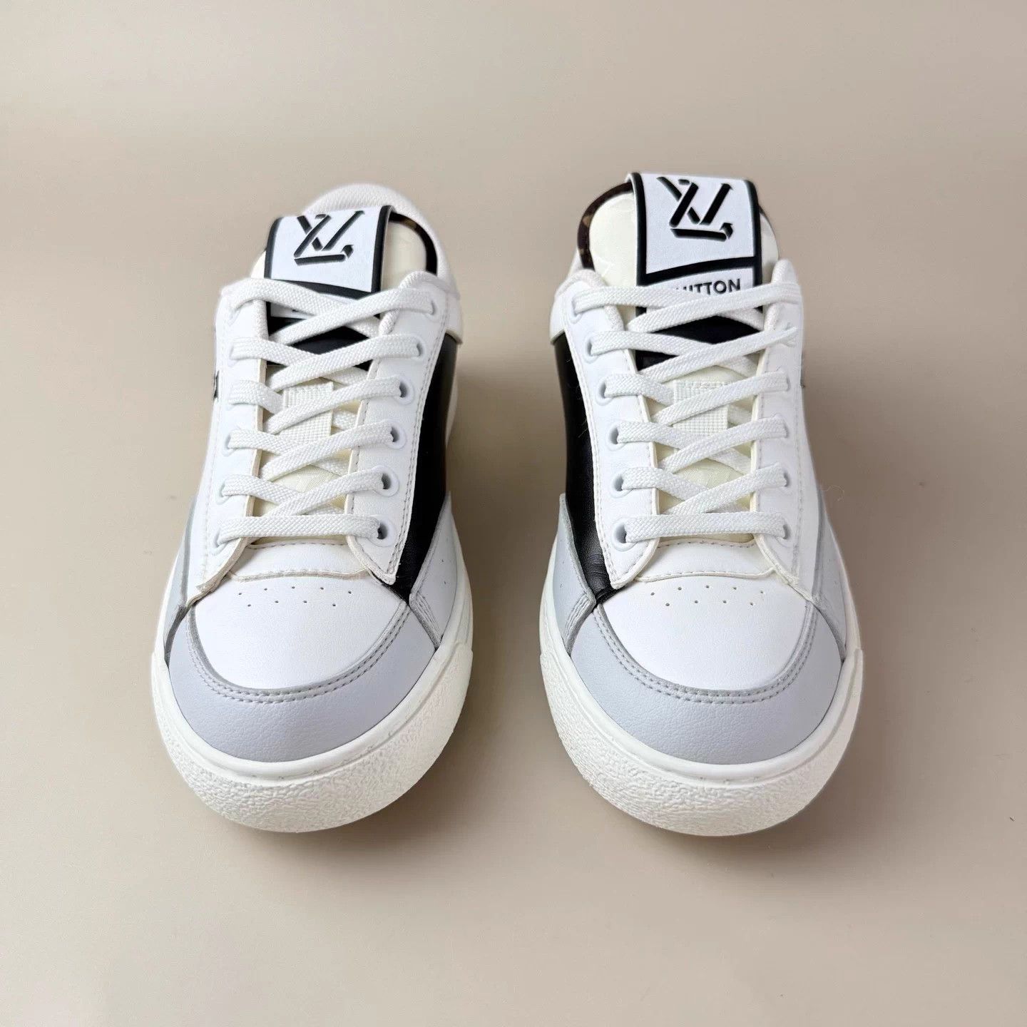 Louis Vuitton LV Charlie Monogram Sneakers 35 Mint Size US 4 / IT 34 - 2 Thumbnail