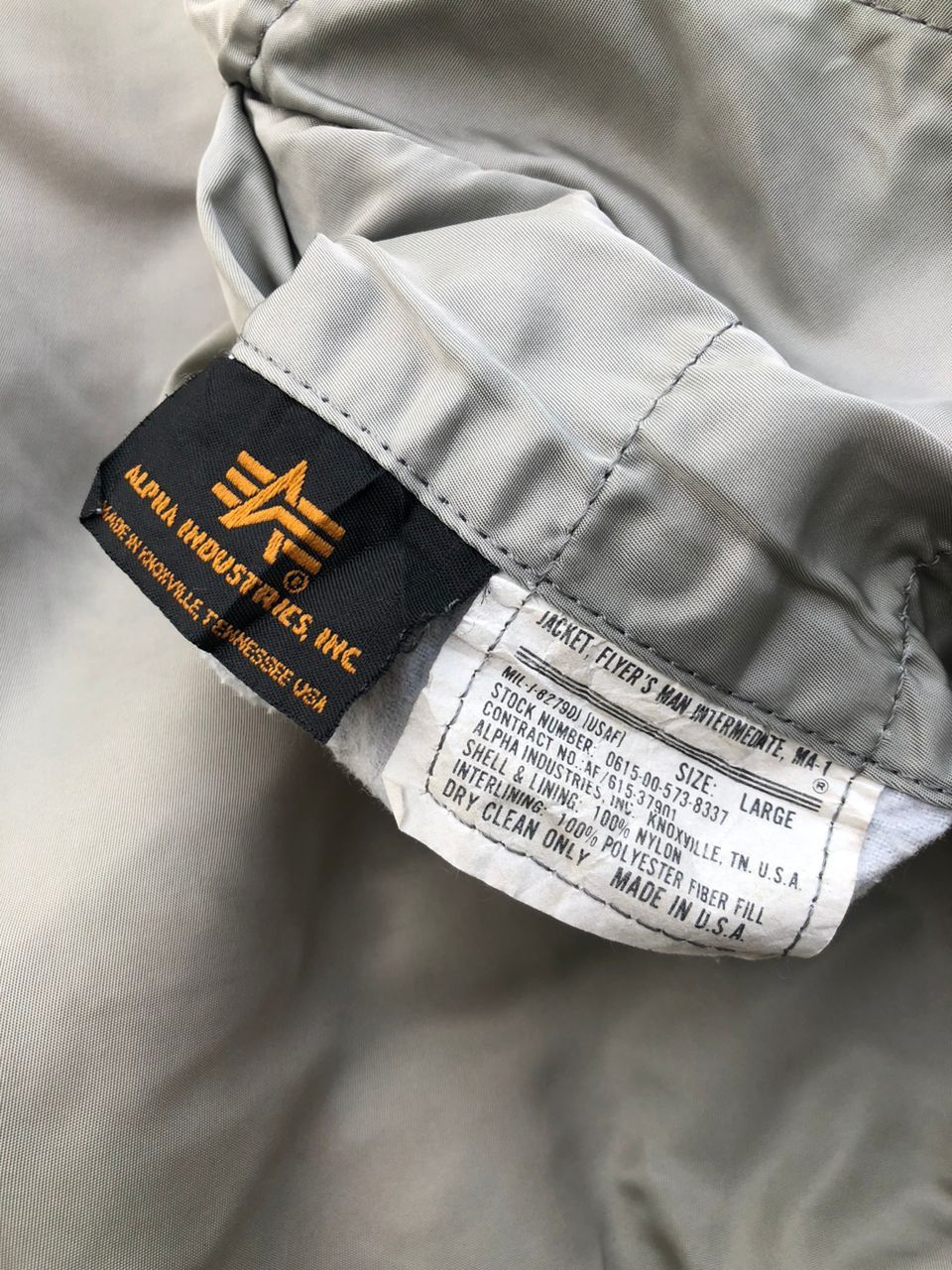 Alpha Industries Vintage Alpha Industries MA-1 Reversible Bombers Jacket Size US M / EU 48-50 / 2 - 4 Thumbnail