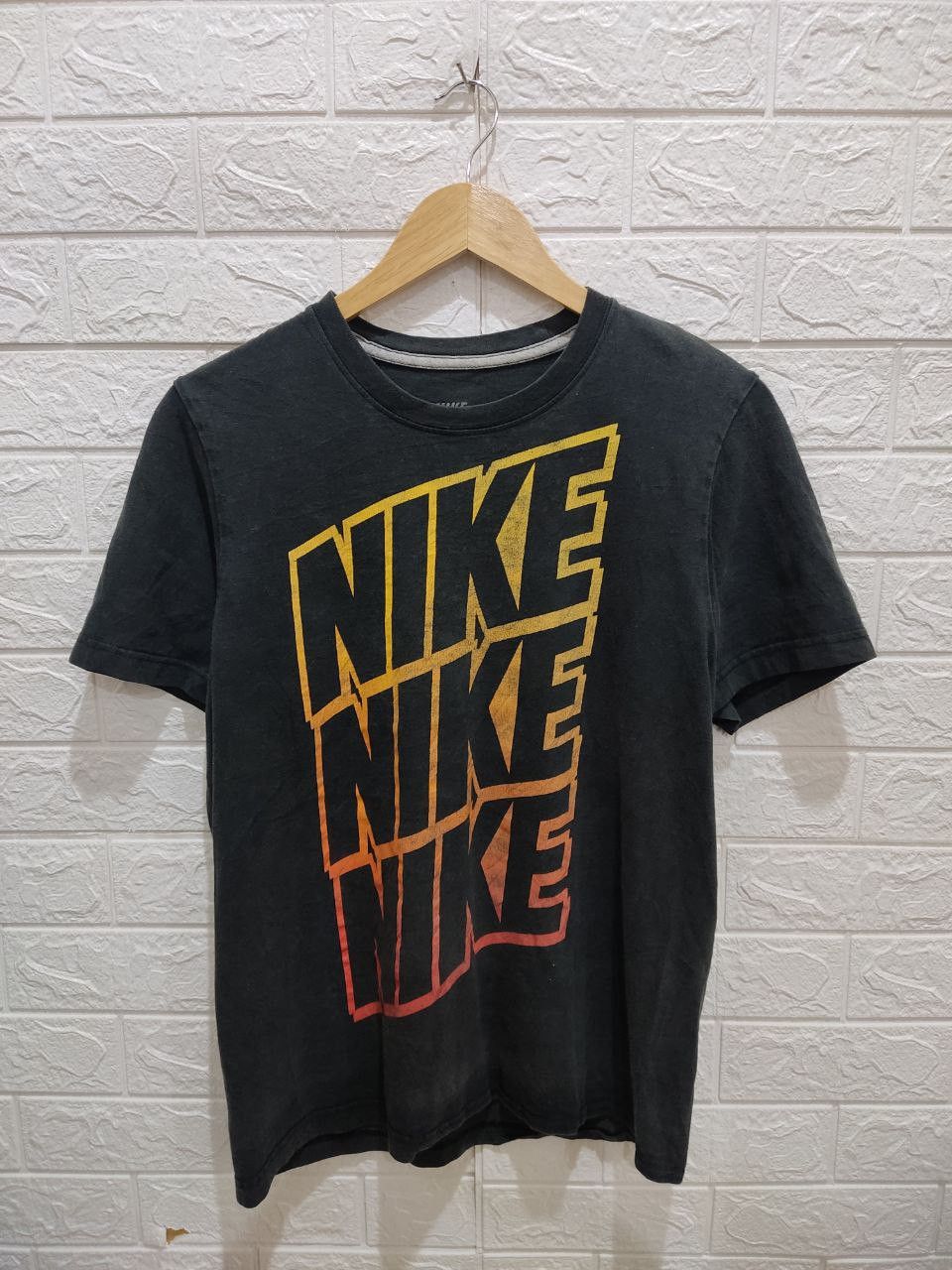 Nike NIKE Spellout Big Graphic Printed Tee Size US L / EU 52-54 / 3 - 1 Thumbnail