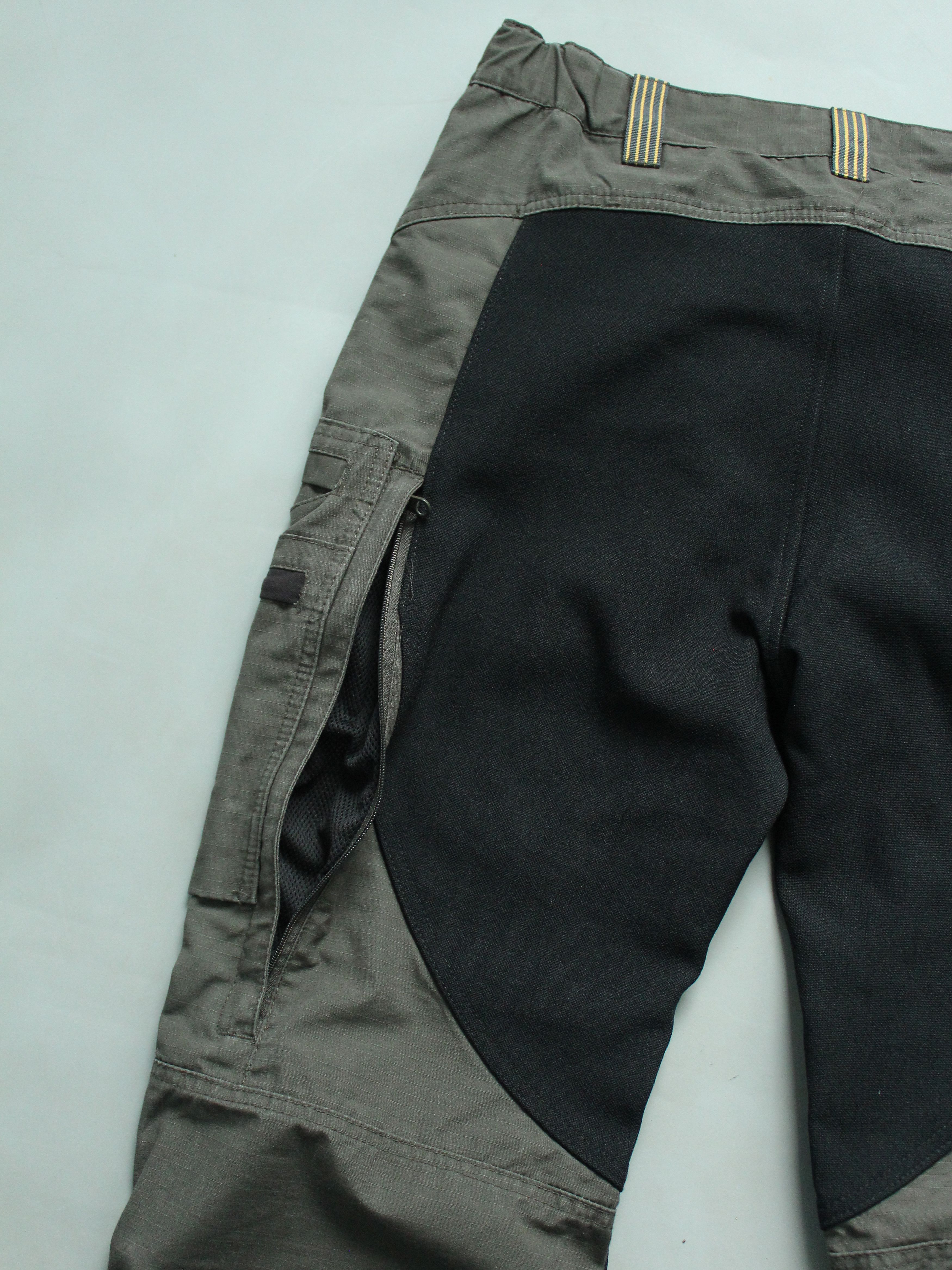 Vintage Mens Outdoor trekking pants ventilated cargo 48 M vintage Size US 32 / EU 48 - 11 Thumbnail