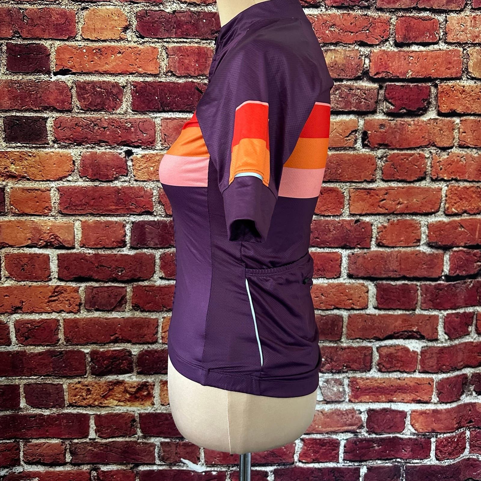 Giro GIRO DUSTY PURPLE CHRONO EXPERT WOMENS SHORT SLEEVE JERSEY Size US S / EU 44-46 / 1 - 4 Thumbnail