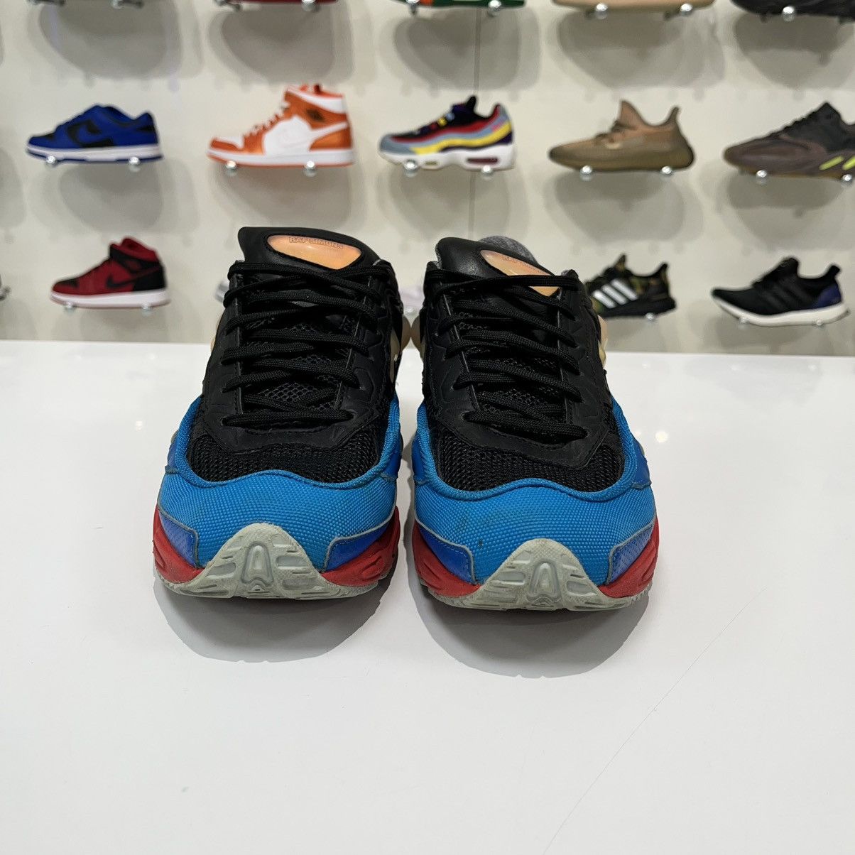 Adidas × Raf Simons Adidas Ozweego 2 Raf Simons Power Red Size US 7.5 / EU 40-41 - 9 Thumbnail