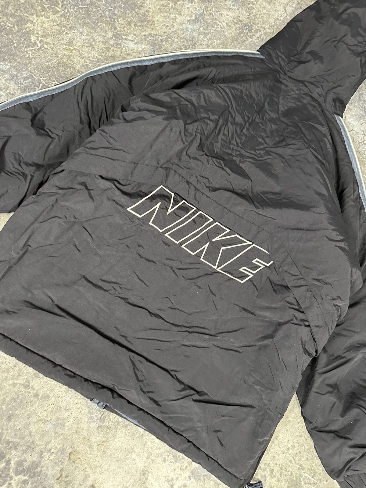 Nike × Vintage Vintage Nike Puffer Coat Size US XL / EU 56 / 4 - 4 Thumbnail