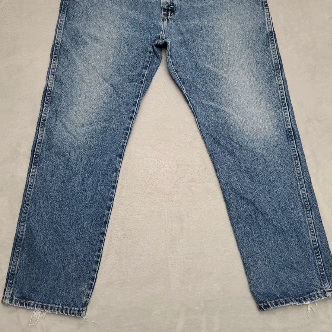 Wrangler VINTAGE Wrangler Jeans Mens 38x30 Denim Premium Quality Regular Fit 100% Cotton Comfort Blue 5-Pocket Design Mens Regular Jeans USA 90s Size US 38 / EU 54 - 2 Thumbnail