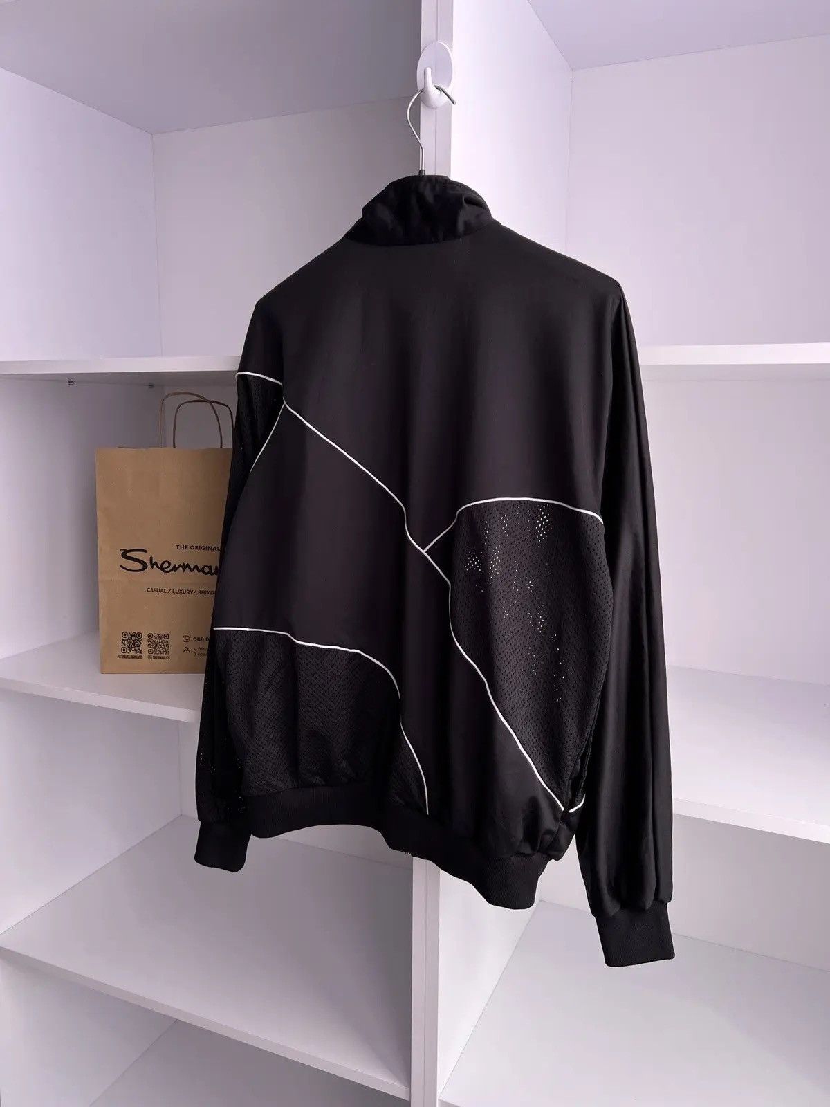 Nike × Vintage Vintage Nike 90s Track Zip Sweatshirt Size US L / EU 52-54 / 3 - 10 Thumbnail