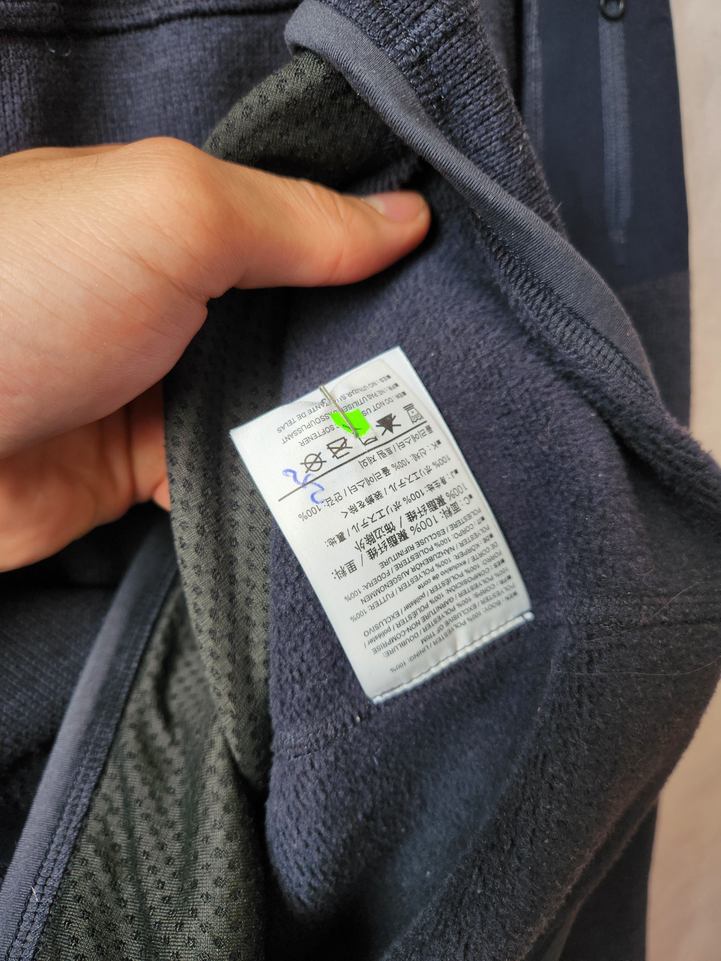 Arc'teryx Arcteryx wmns Full zip fleece pocket logo Size L / US 10 / IT 46 - 7 Thumbnail