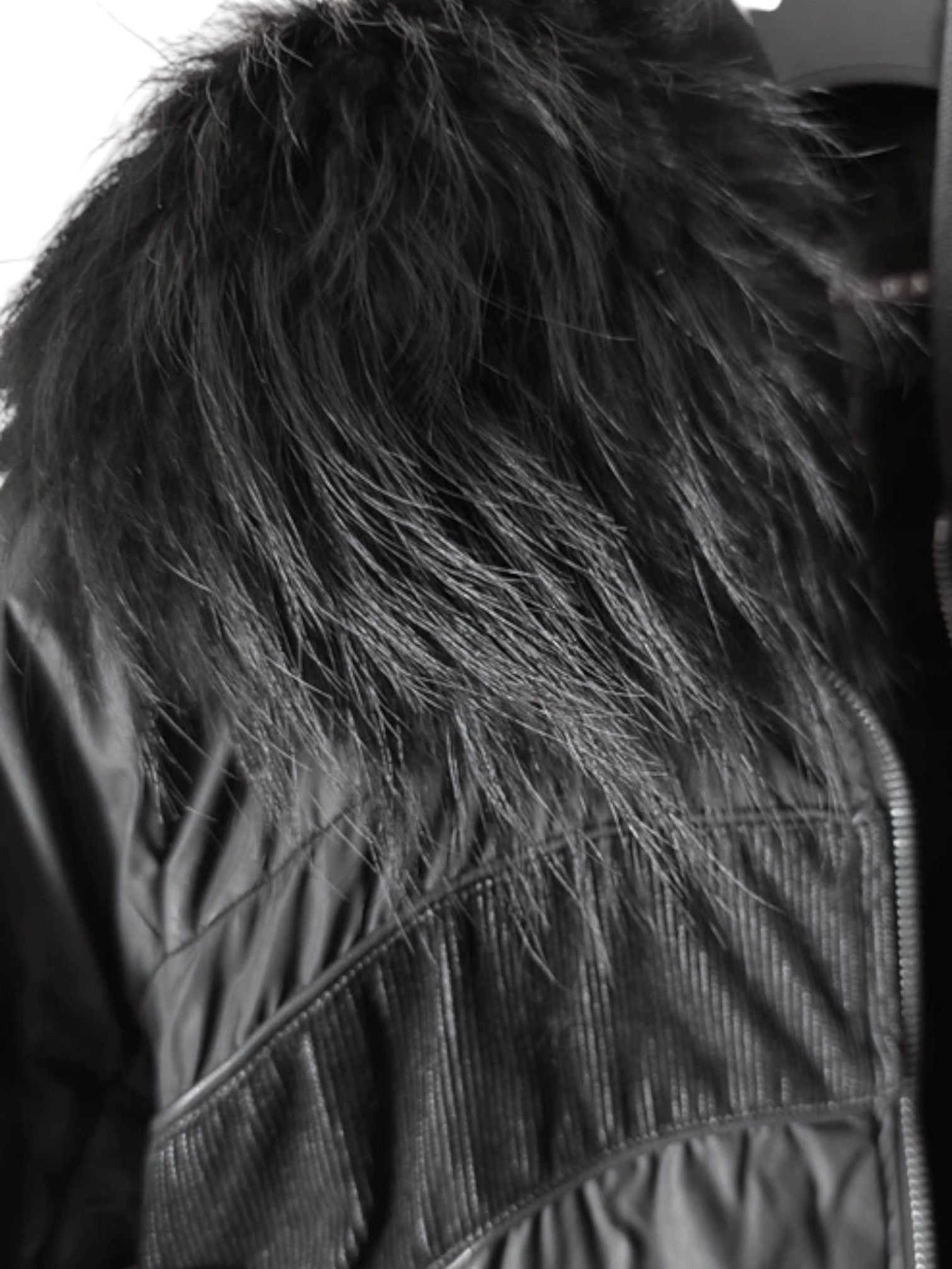 Prada Prada Nylon Jacket w/ Fur Collar, Art. 280724, early 2000s Size S / US 4 / IT 40 - 9 Thumbnail