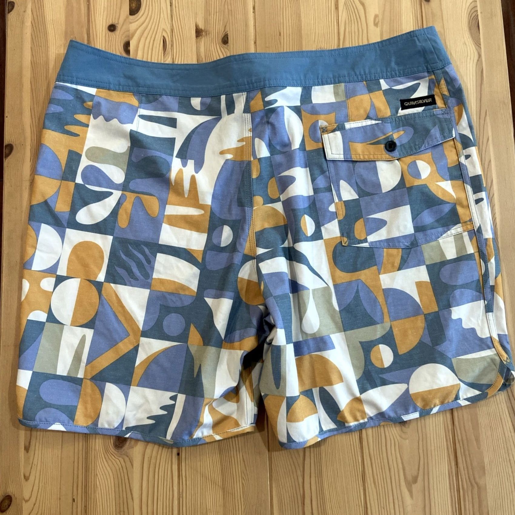 Quiksilver Quiksilver Board Shorts Mens 40 4-Way Stretch Surf Swim Trunks Multicolor Solid Pattern Short Bottoms Mens Beach Surfing Size US 40 / EU 56 - 7 Thumbnail