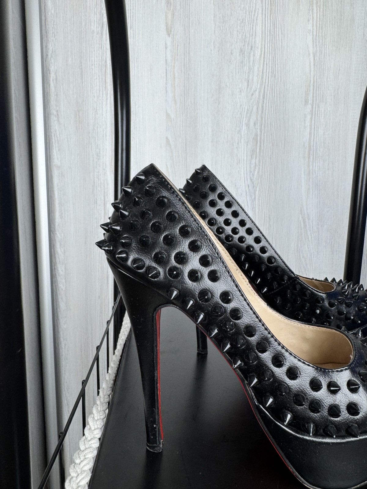 Christian Louboutin Christian Louboutin Black Patent Leather Bianca Spike Pumps Size US 8 / IT 38 - 3 Thumbnail