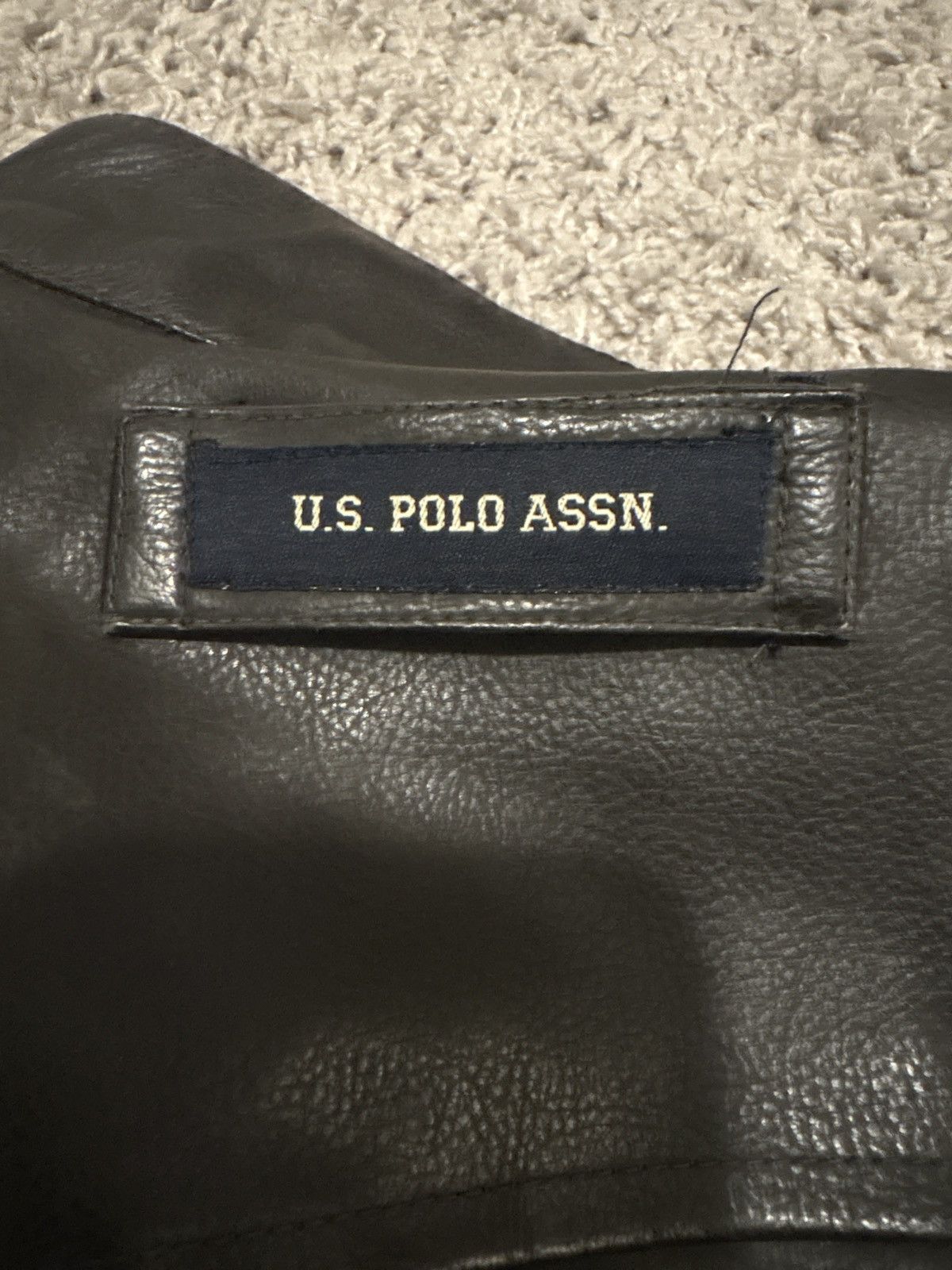 U.S. Polo Assn. U.S. POLO ASSN Size US L / EU 52-54 / 3 - 7 Thumbnail