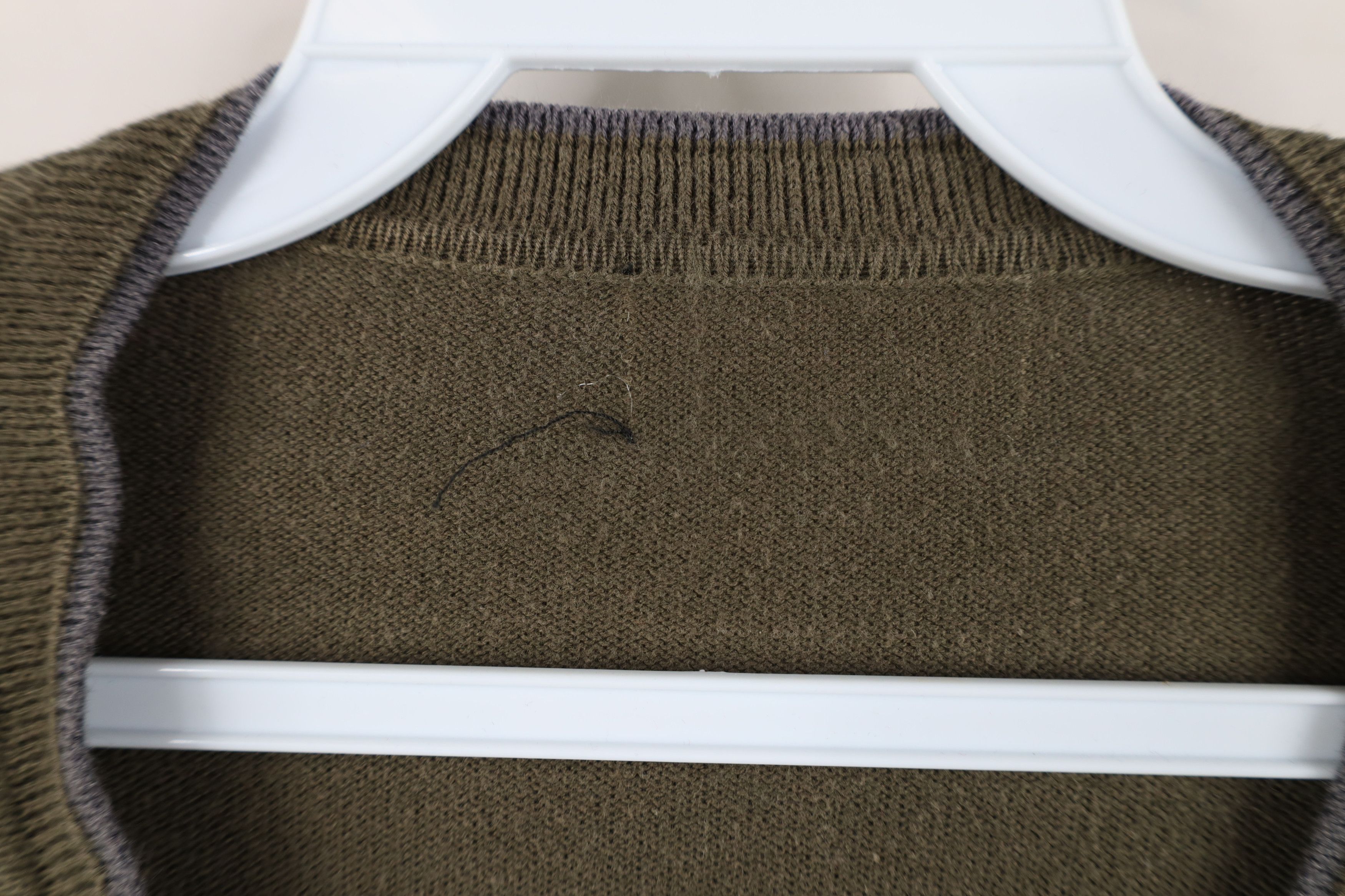 Vintage Vintage 90s Streetwear Checkered Knit V-Neck Sweater Green Size US L / EU 52-54 / 3 - 5 Thumbnail