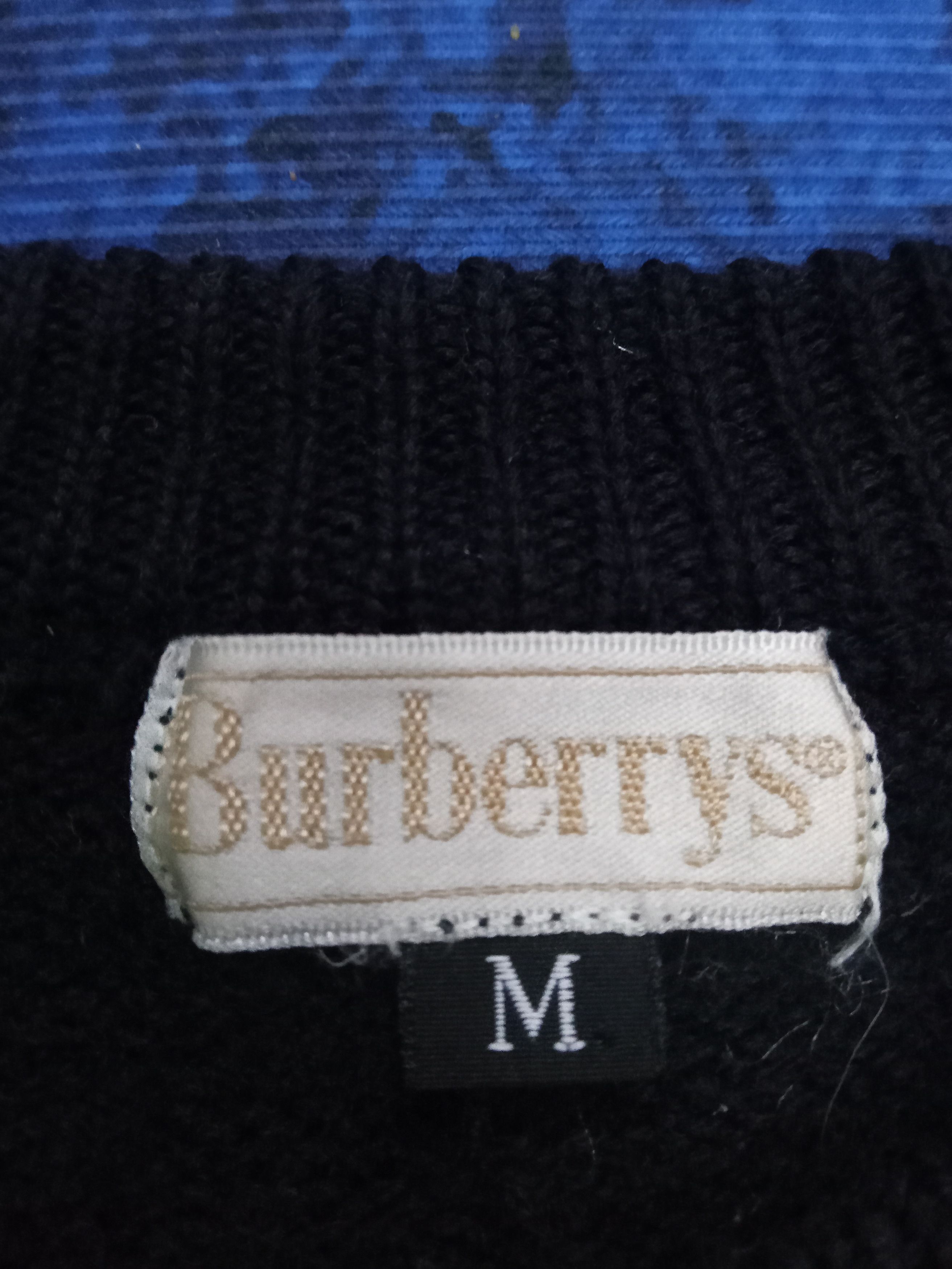 Burberry Burberrys Vintage Flags Design Rare Wool Sweater Size US M / EU 48-50 / 2 - 3 Thumbnail