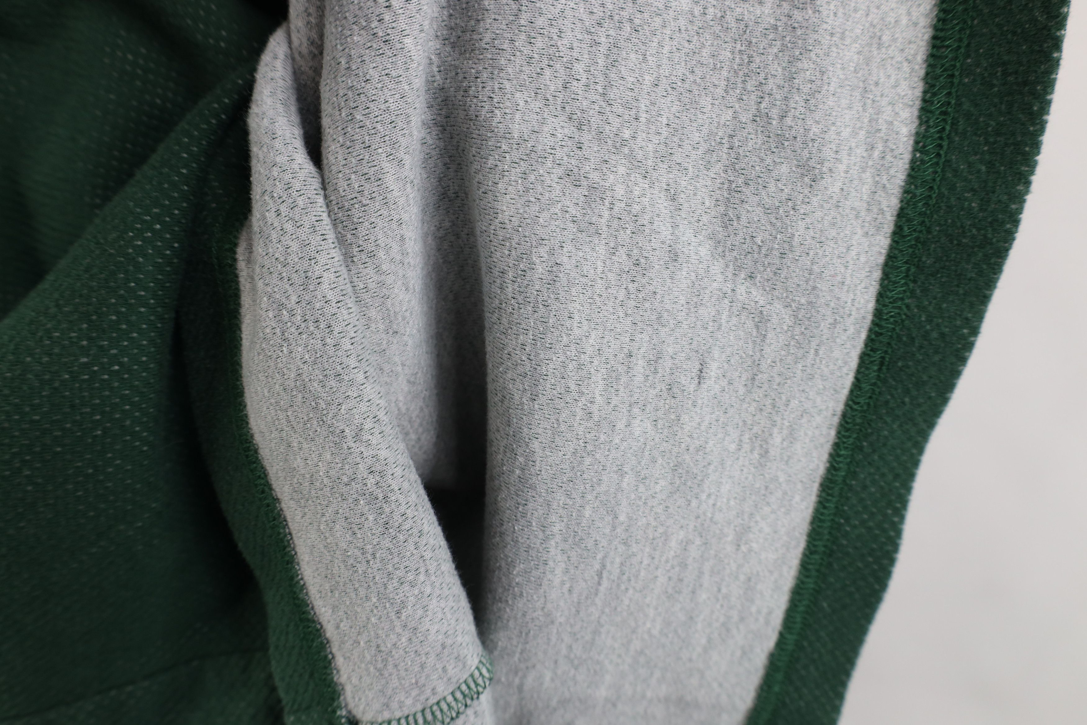 Nike Vintage Nike Scott Mini Swoosh Jersey Knit T-Shirt Green Size US L / EU 52-54 / 3 - 10 Thumbnail