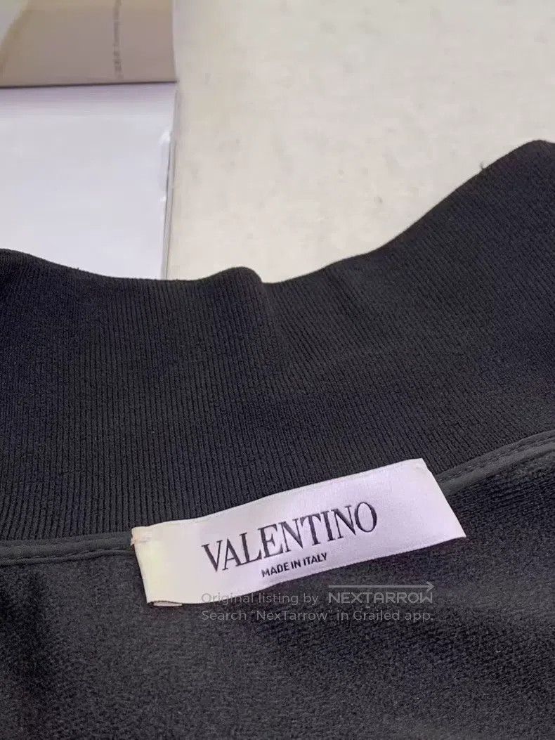 Other Valentino Big logo dress Size S / US 4 / IT 40 - 5 Thumbnail