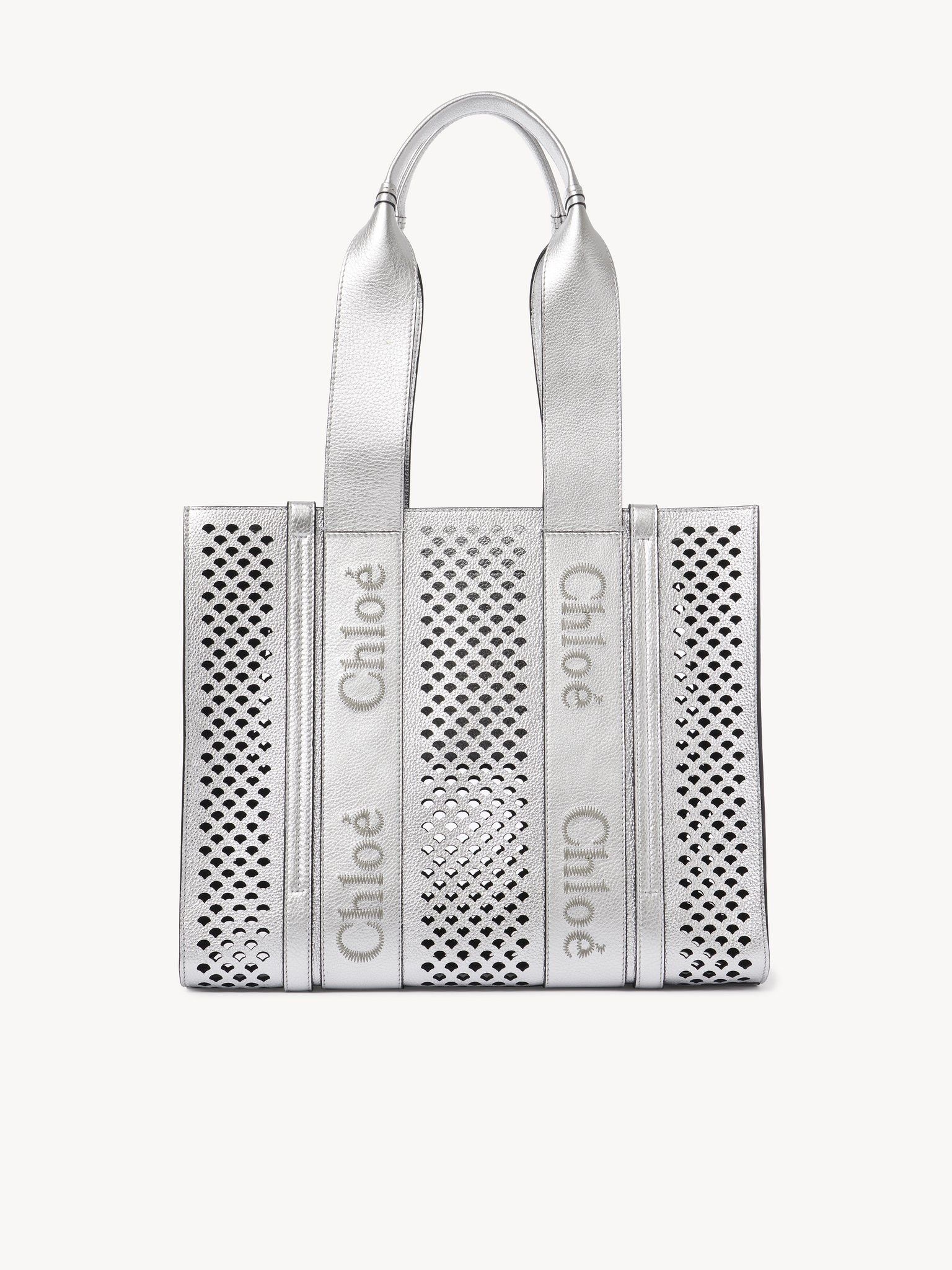 Chloe o1loc1c1224 Size: OS / CHC24 Woody Medium Tote Bag in Silver Size ONE SIZE - 1 Thumbnail