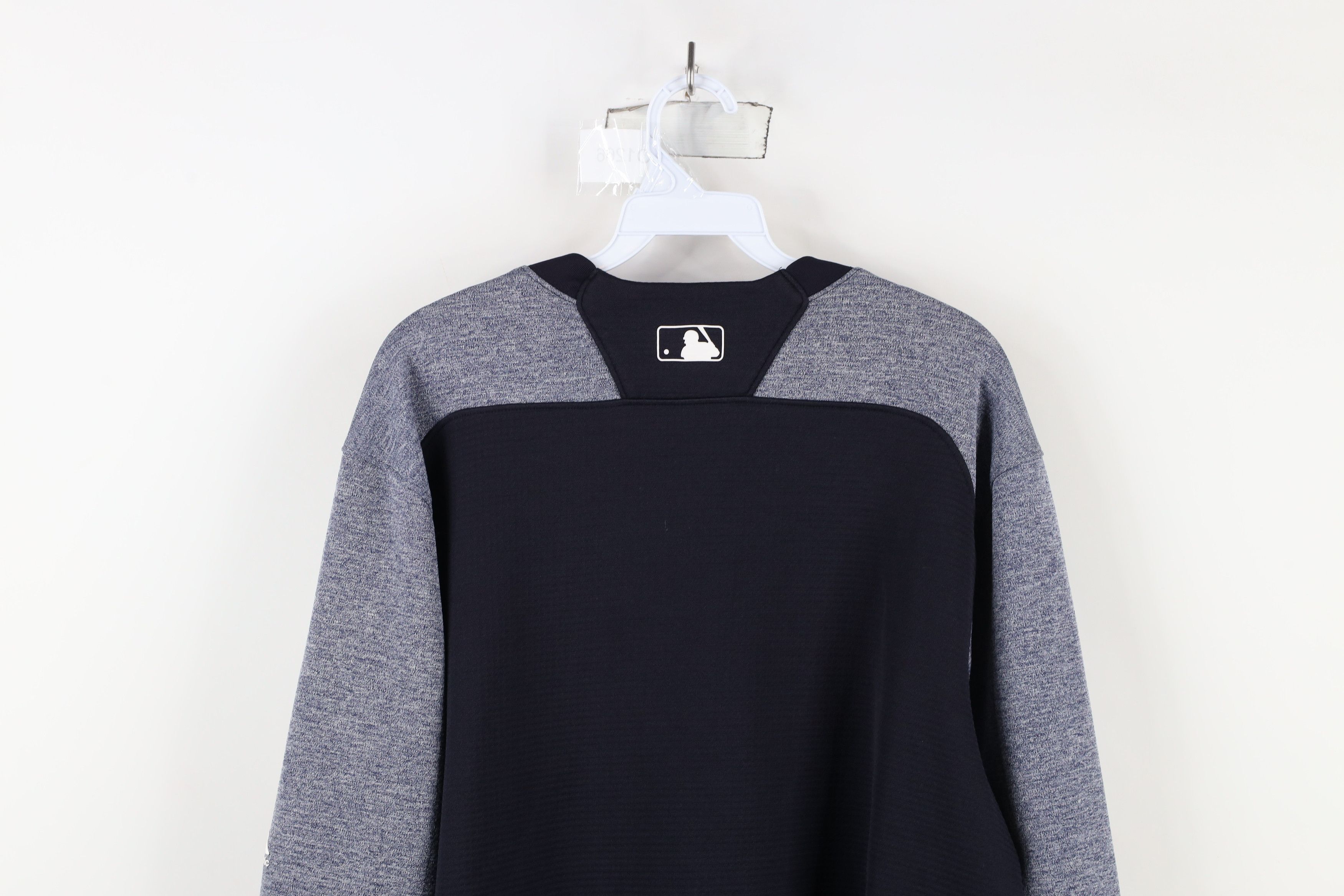 Majestic × Vintage Majestic Fleece Lined Cleveland Indians Guardians Sweatshirt Size US XL / EU 56 / 4 - 11 Thumbnail
