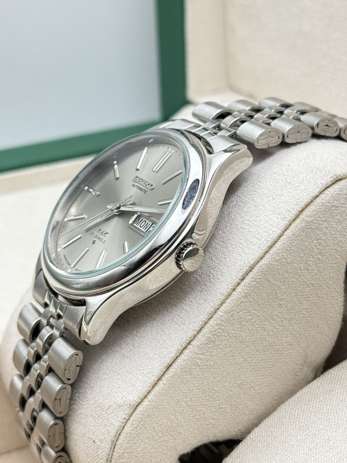 Seiko × Vintage VINTAGE SEIKO 5 AUTOMATIC GREY DIAL MEN’S WATCH Size 36 - 3 Thumbnail