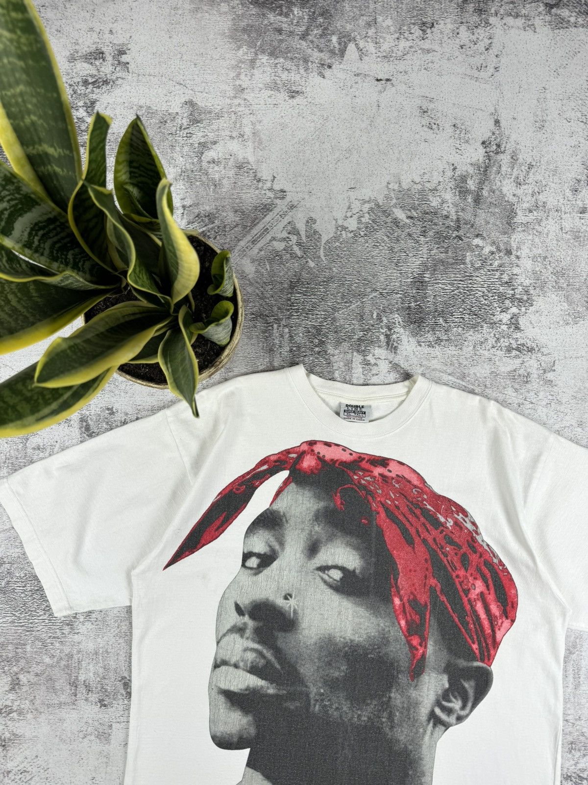 Band Tees 2Pac Shakur Thug Life Big Logo RARE Hip Hop USA T Shirt Size US XL / EU 56 / 4 - 9 Thumbnail