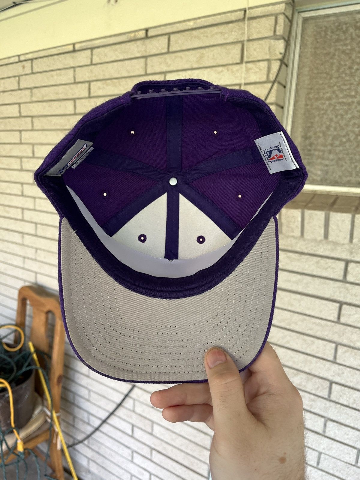 Sports Specialties Vintage 90’s NBA Wool Toronto Raptors SnapBack Hat Size ONE SIZE - 2 Thumbnail