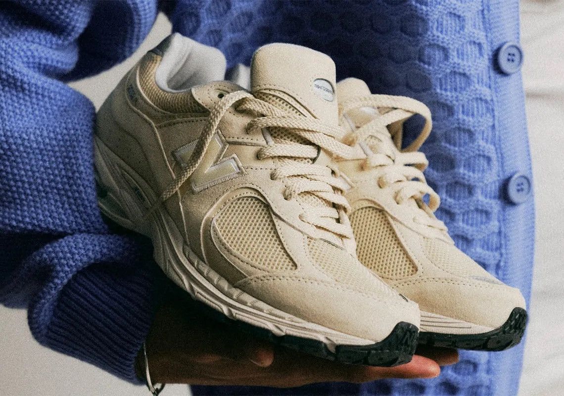 New Balance New Balance 2002r Bone Size US 7.5 / EU 40-41 - 3 Thumbnail