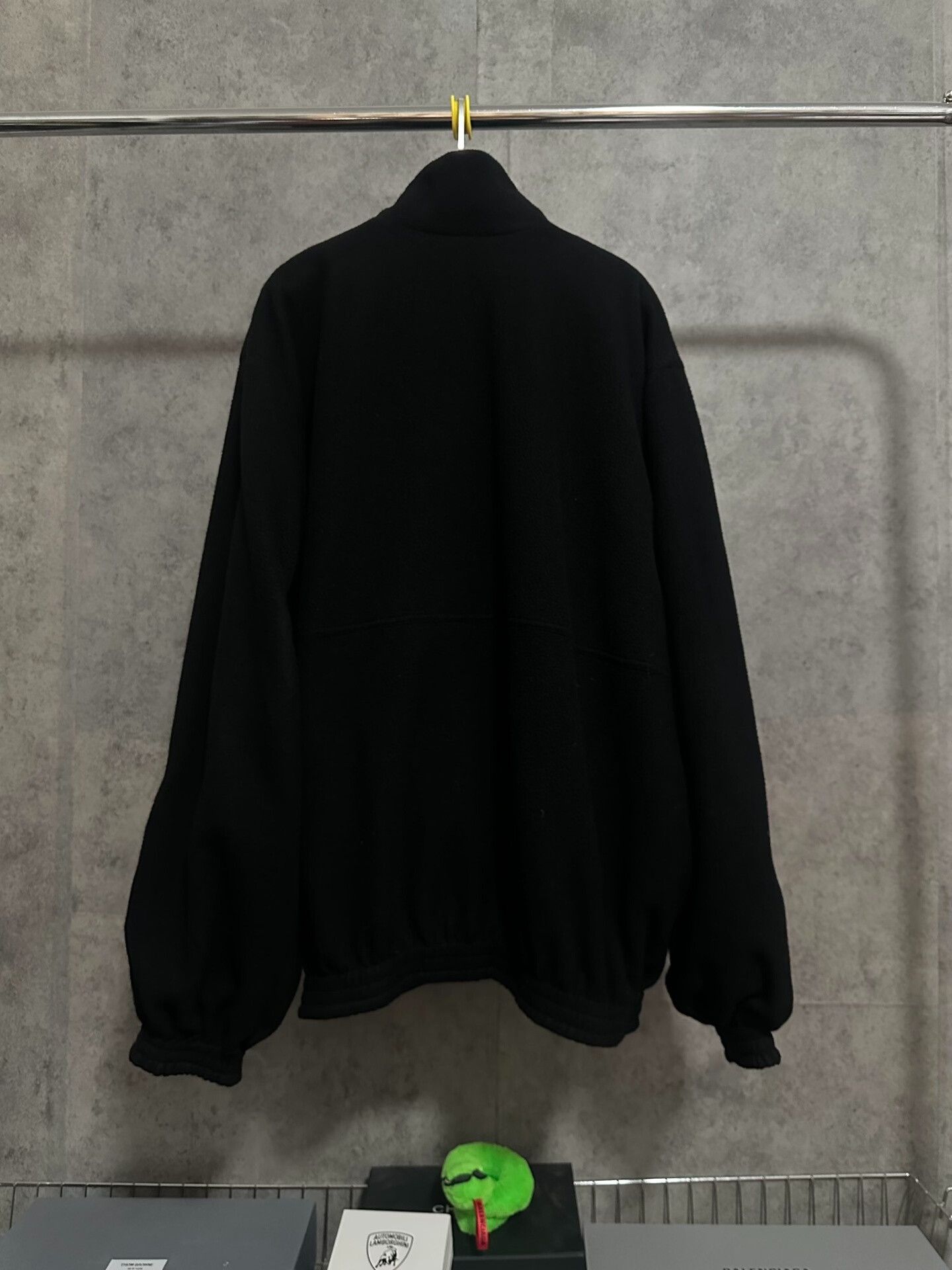 Balenciaga Balenciaga Reversible Fleece Oversized Jacket Size US M / EU 48-50 / 2 - 8 Thumbnail