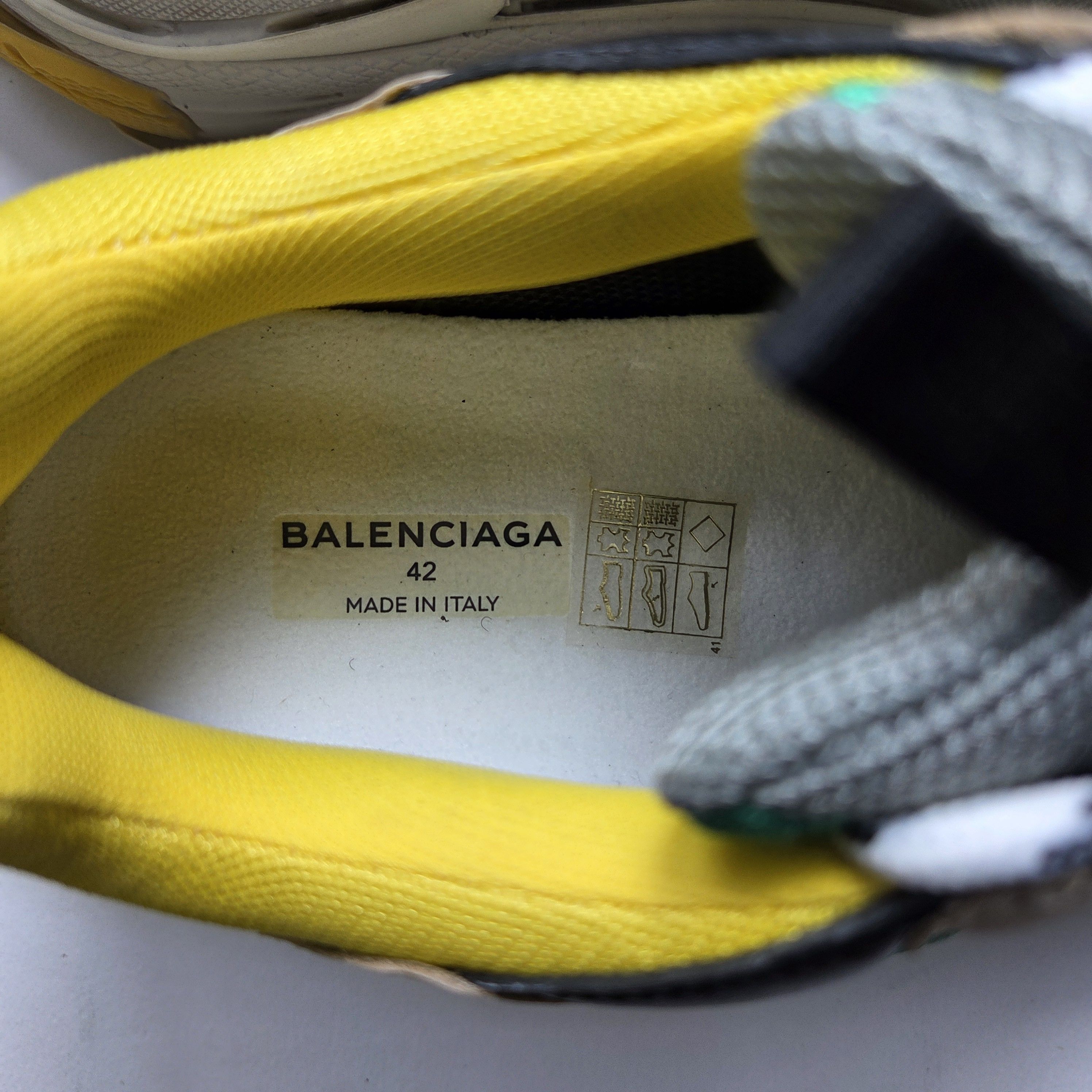 Balenciaga Balenciaga Triple S OG Made In Italy 483513 W06E3 7070 Size US 9 / EU 42 - 8 Thumbnail