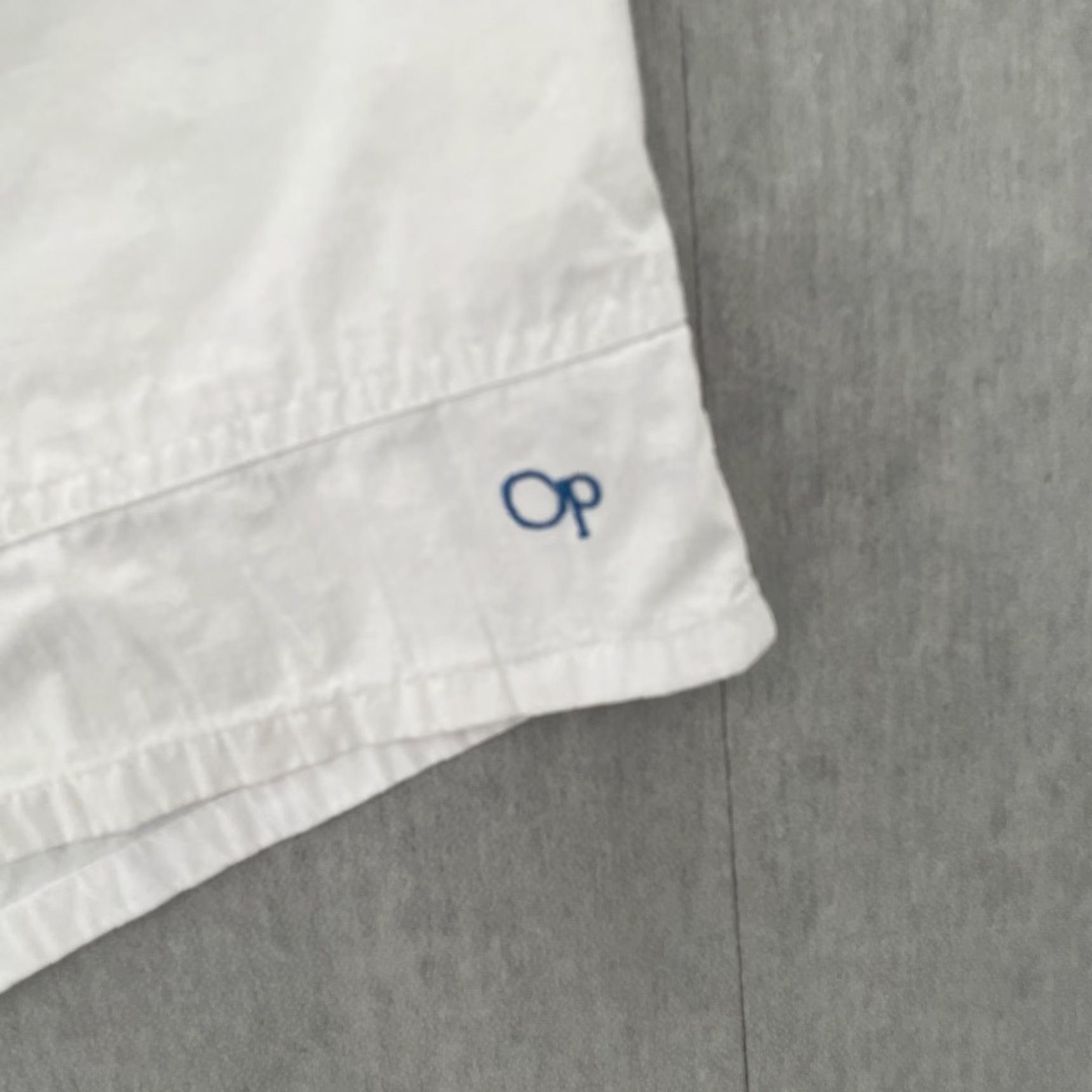 VINTAGE OP Adult Shorts 40 White Cotton Beach Longriders Corner Pocket USA Mens