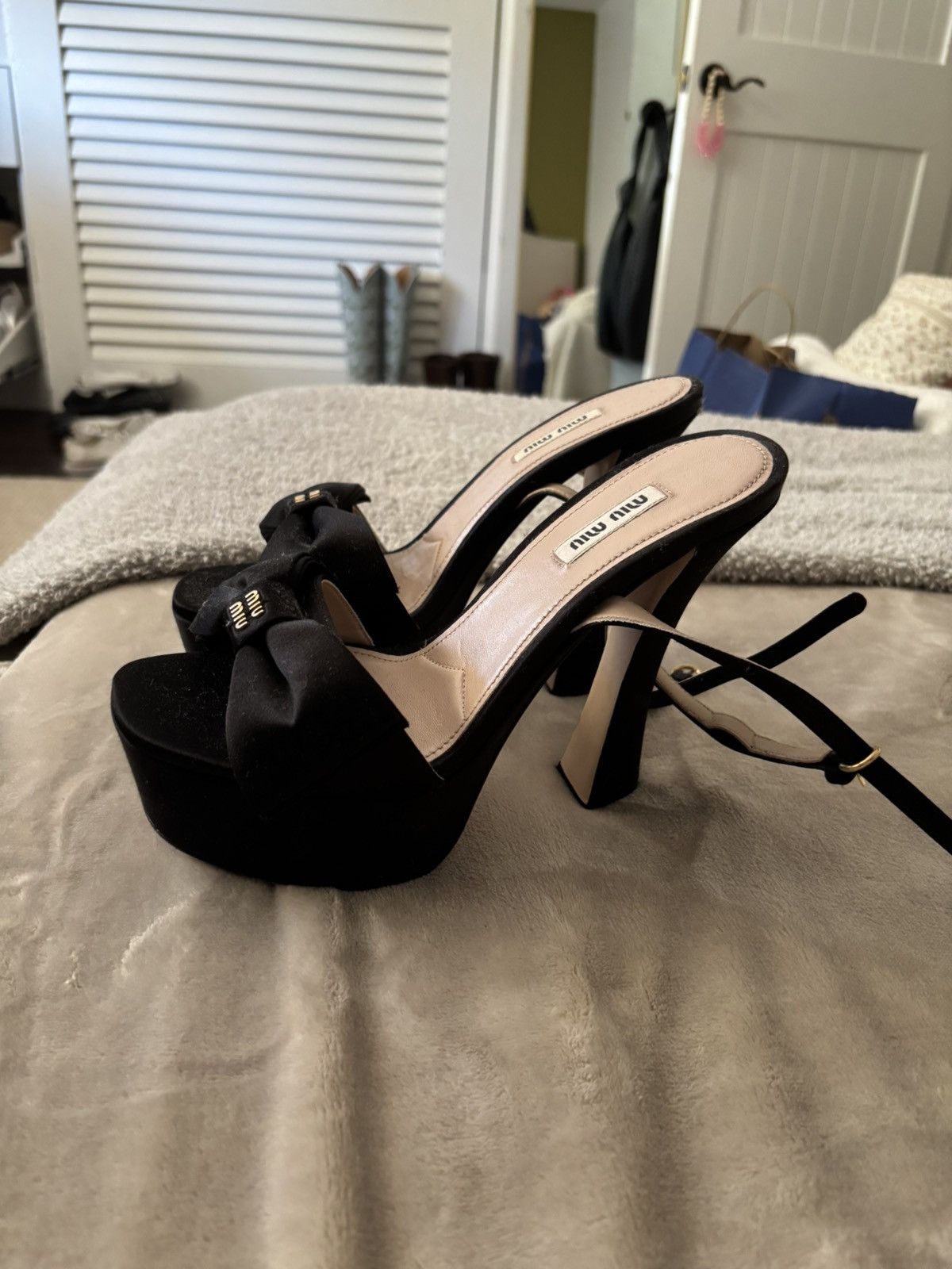 Miu Miu Miu Miu Black Heels With Bow Size US 8.5 / IT 38.5 - 2 Thumbnail