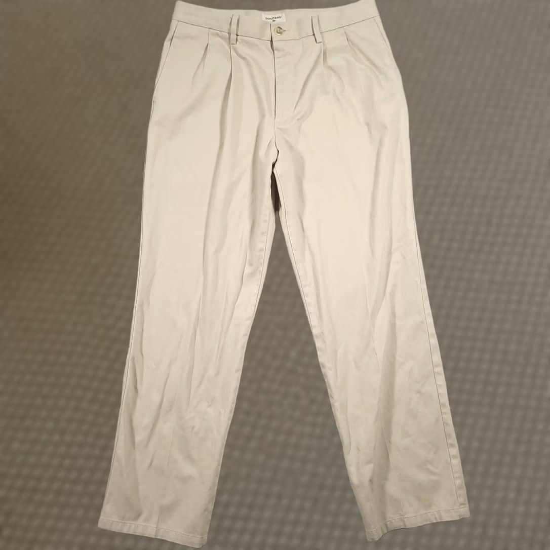 Dockers Dockers Chino Pants Mens 34x32 Beige Straight Fit Workwear Shirt? Size US 34 / EU 50 - 1 Thumbnail
