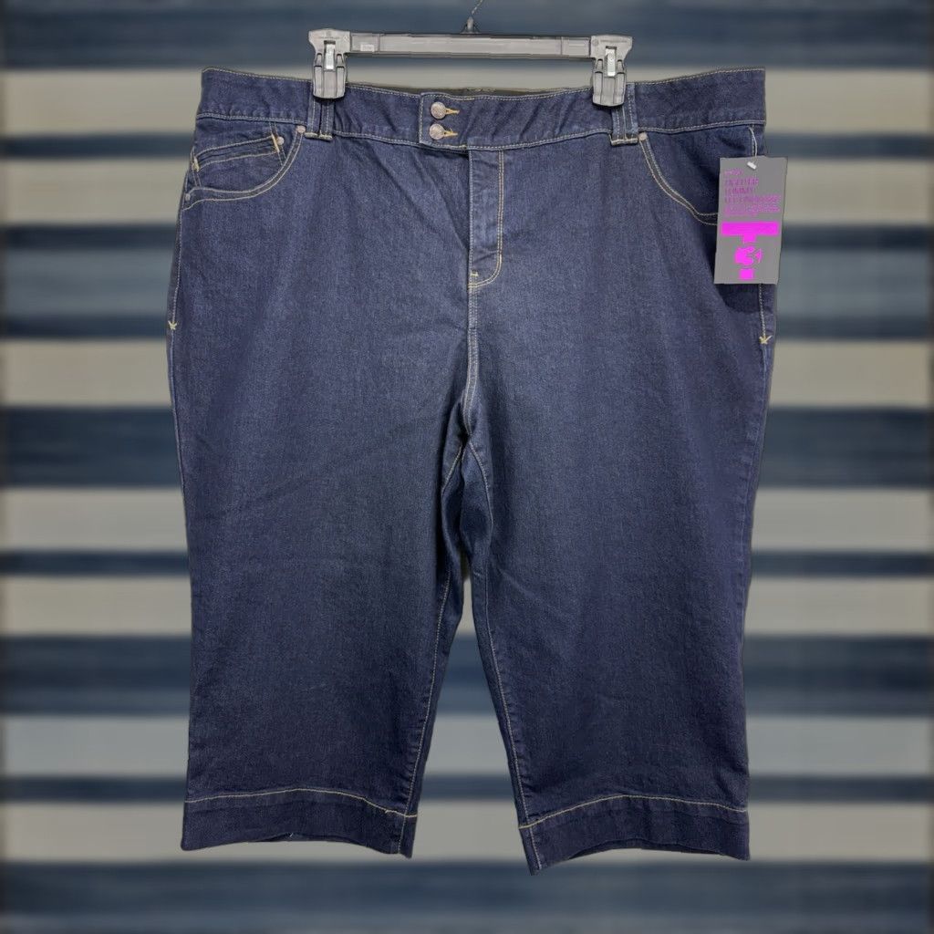 Lane Bryant plus size 28 Women's Blue Denim Totally Cropped Jeans