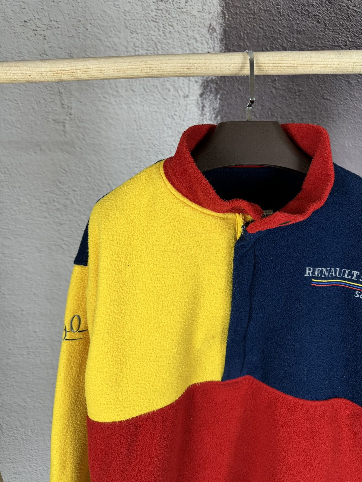 Formula 1 Stand 21 vintage Renault Sport Suisse racing snap T fleece Size US XL / EU 56 / 4 - 4 Thumbnail
