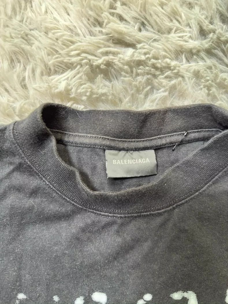 Balenciaga Balenciaga Graffiti and spray paint logo to make old short Size US XS / EU 42 / 0 - 4 Thumbnail