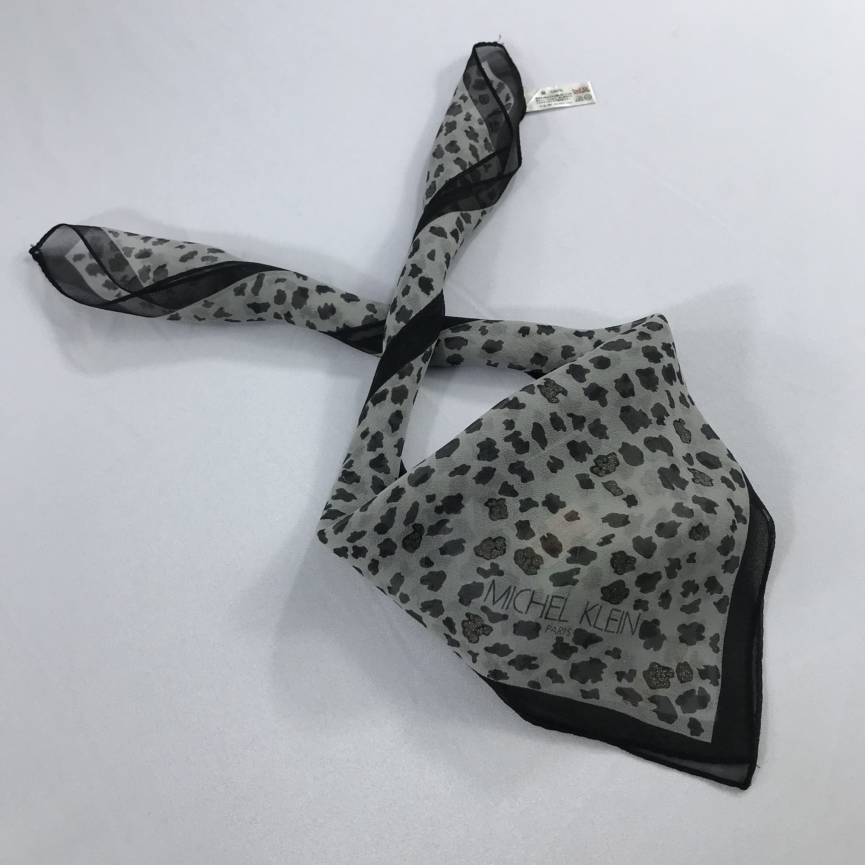 Michel Klein × Vintage Michel Klein Bandana / Handkerchief / Neckerchief - S2290 Size ONE SIZE - 4 Thumbnail
