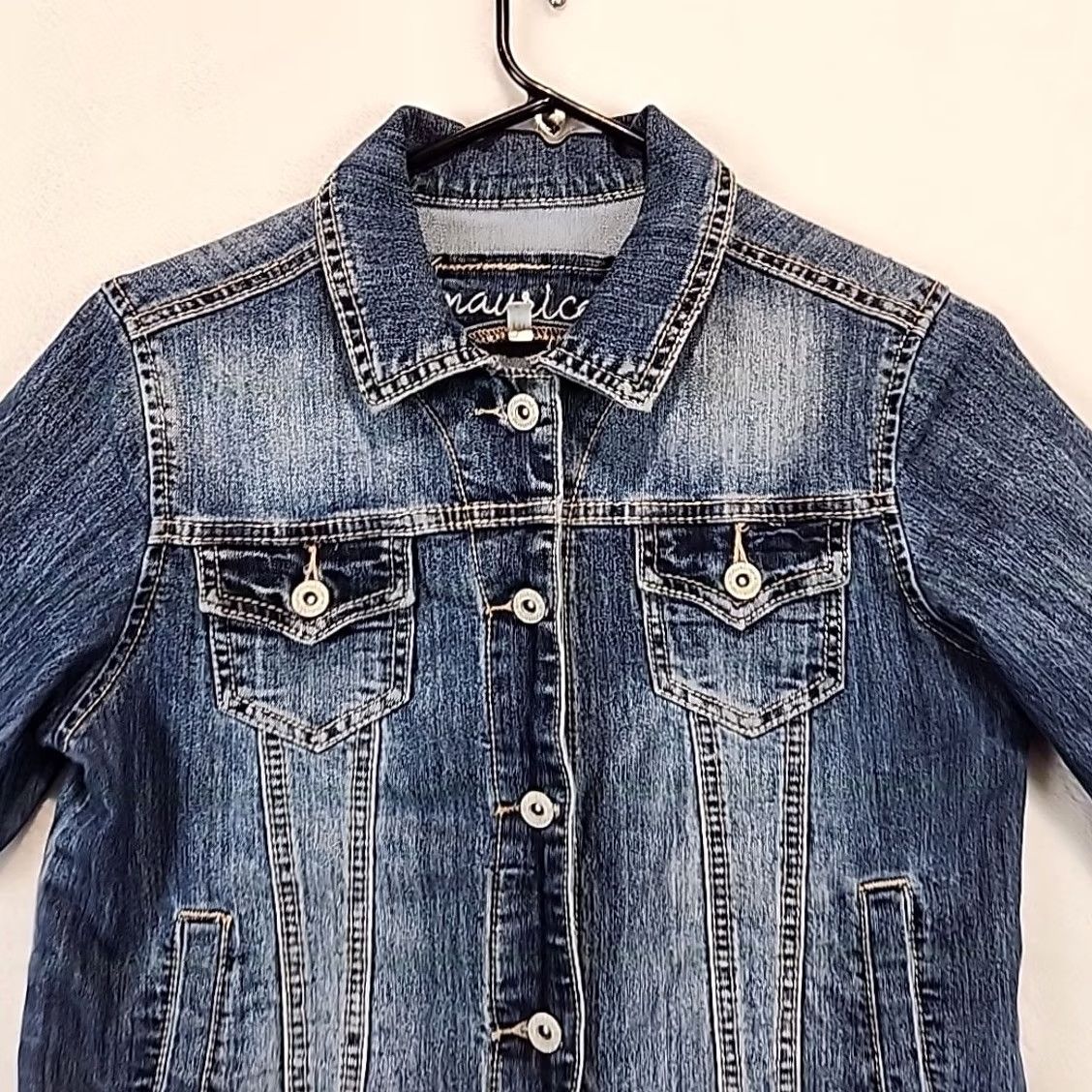 Vintage Maurices Womens Denim Jean Trucker Jacket Short Flap Pocket Blue S Biker Y2K Retro Lightweight Stretch Regular Jacket Womens Size 28" / US 6 / IT 42 - 4 Thumbnail