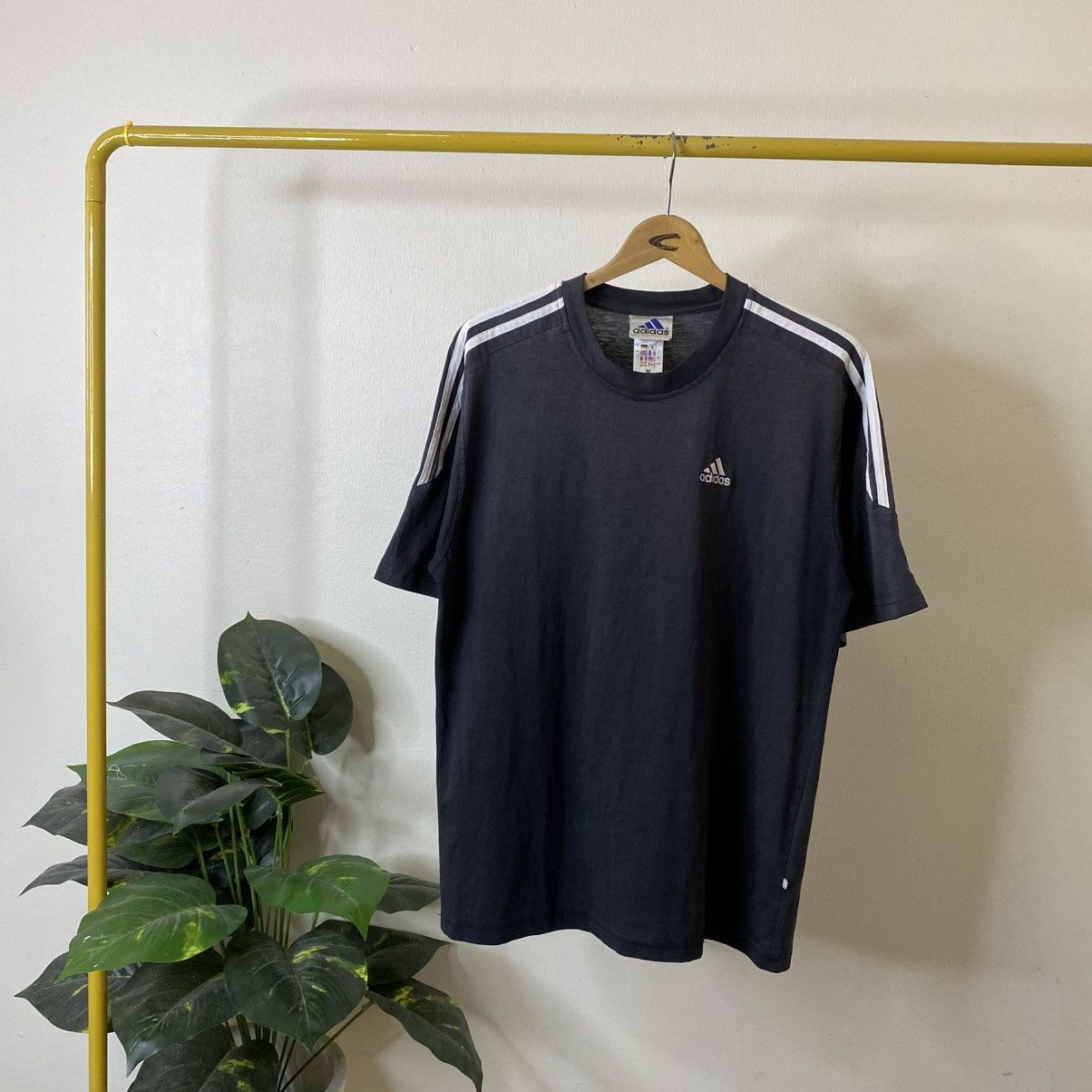 Adidas Vintage 1990s Adidas Essential Faded Black T Shirt Size US L / EU 52-54 / 3 - 1 Thumbnail