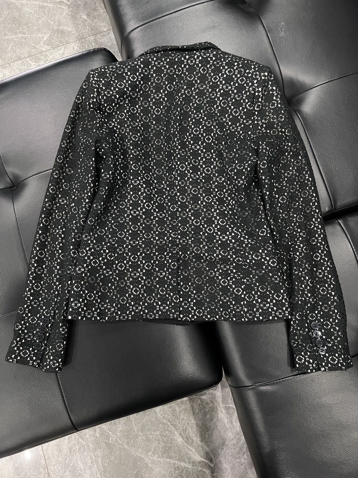 Marc by Marc Jacobs Marc by Marc Jacobs Lace Tailored Blazer Size XS / US 0-2 / IT 36-38 - 2 Thumbnail