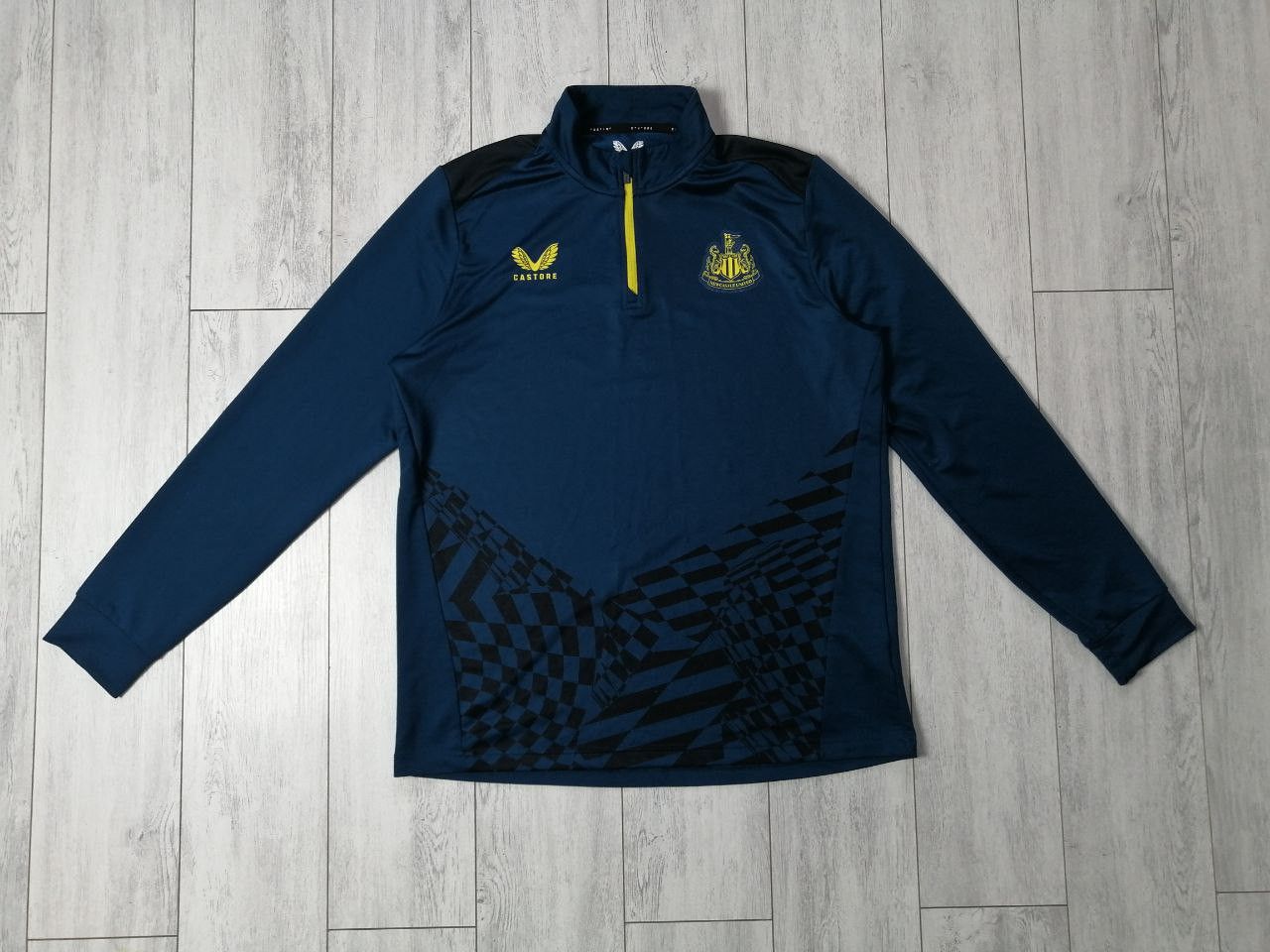 Castore Castore 1/4 Zip Newcastle United Training Pullover Size US L / EU 52-54 / 3 - 1 Thumbnail